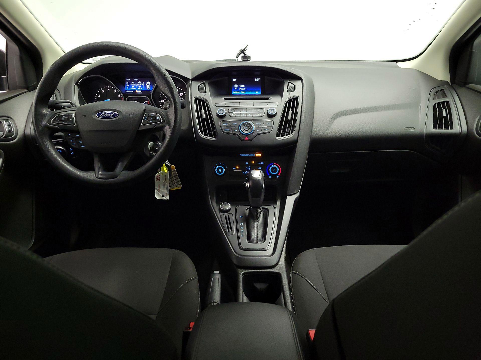 Thumbnail: 2016 Ford Focus - 9