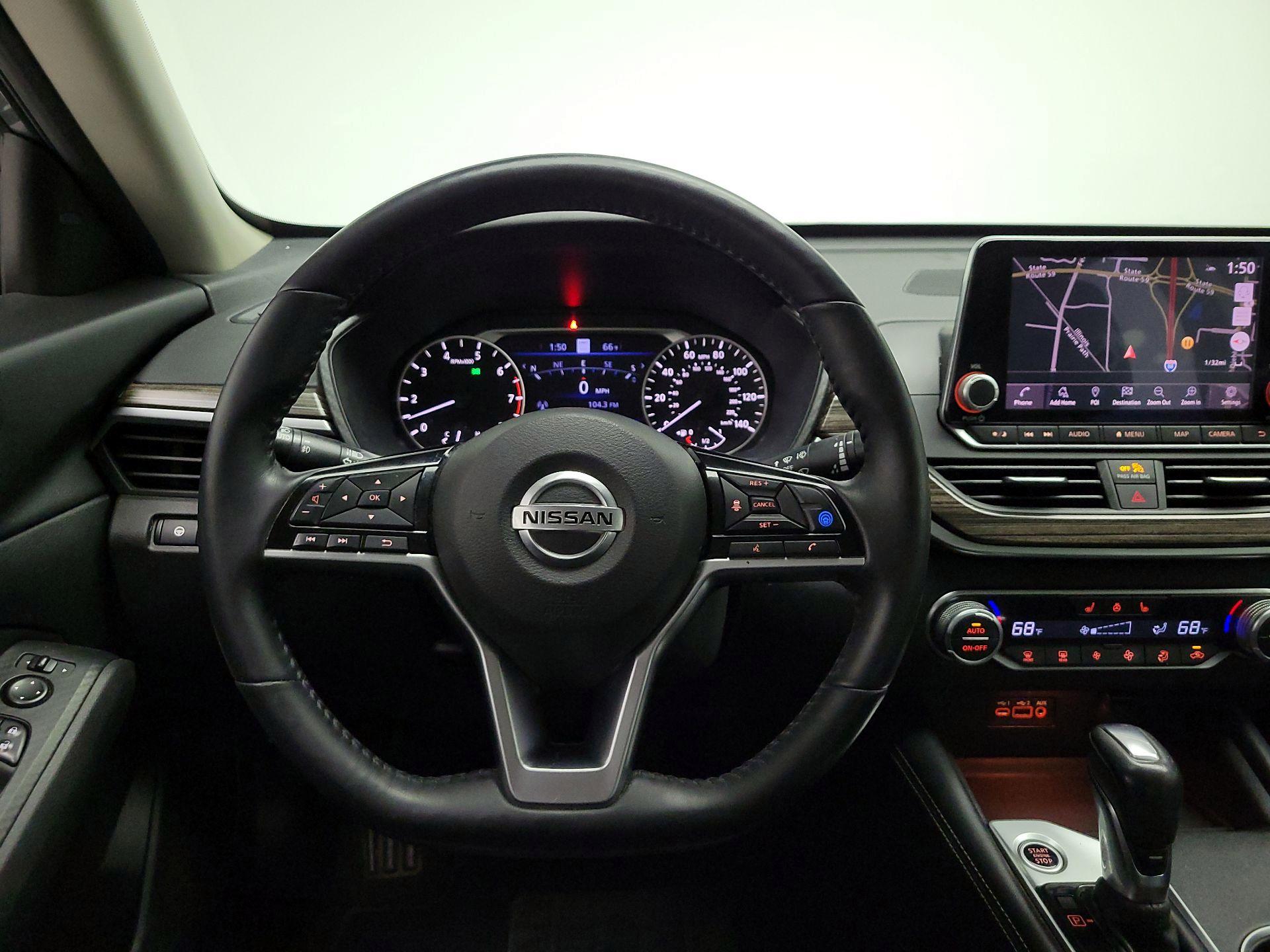 Thumbnail: 2019 Nissan Altima - 10