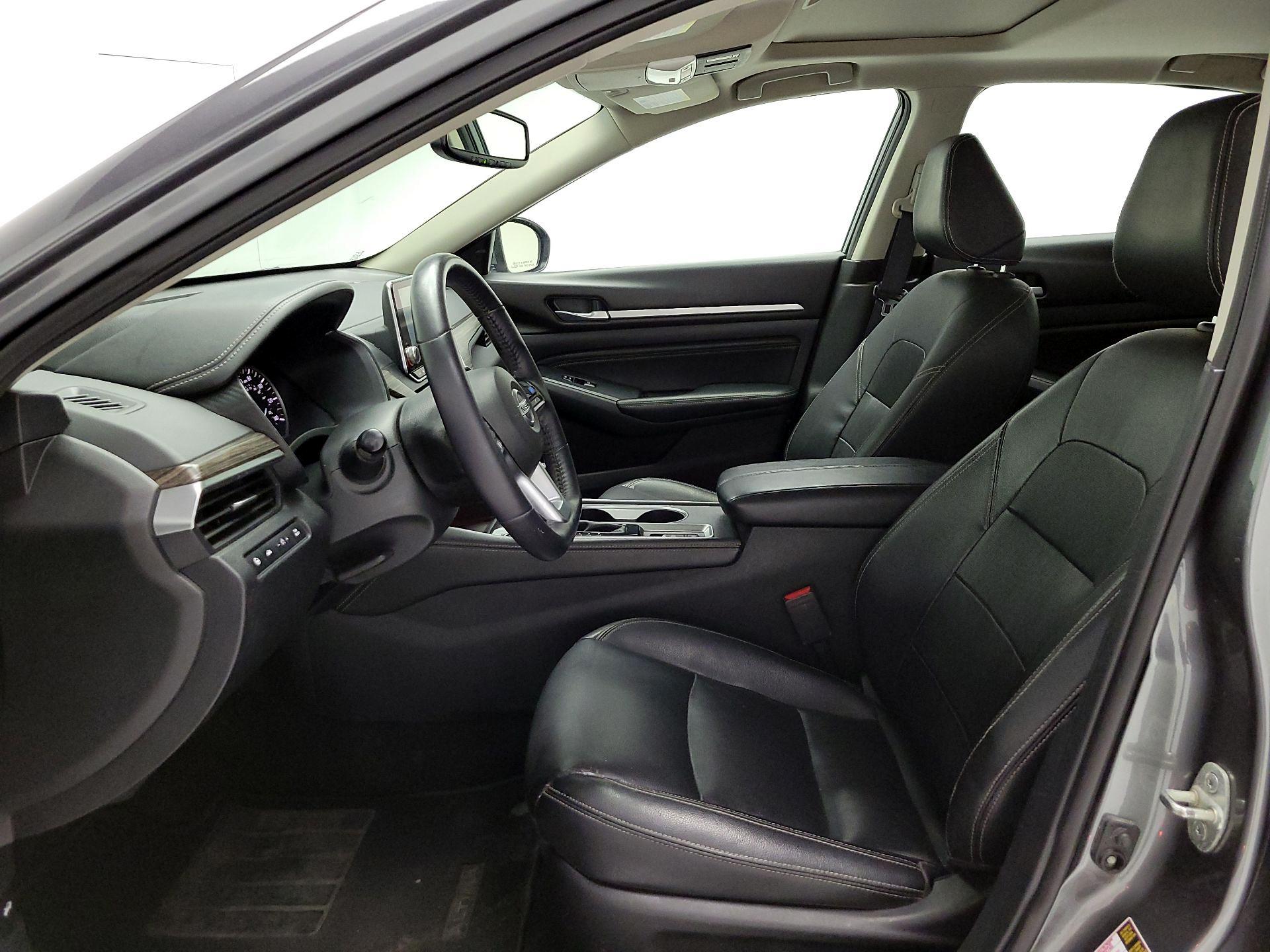 Thumbnail: 2019 Nissan Altima - 11