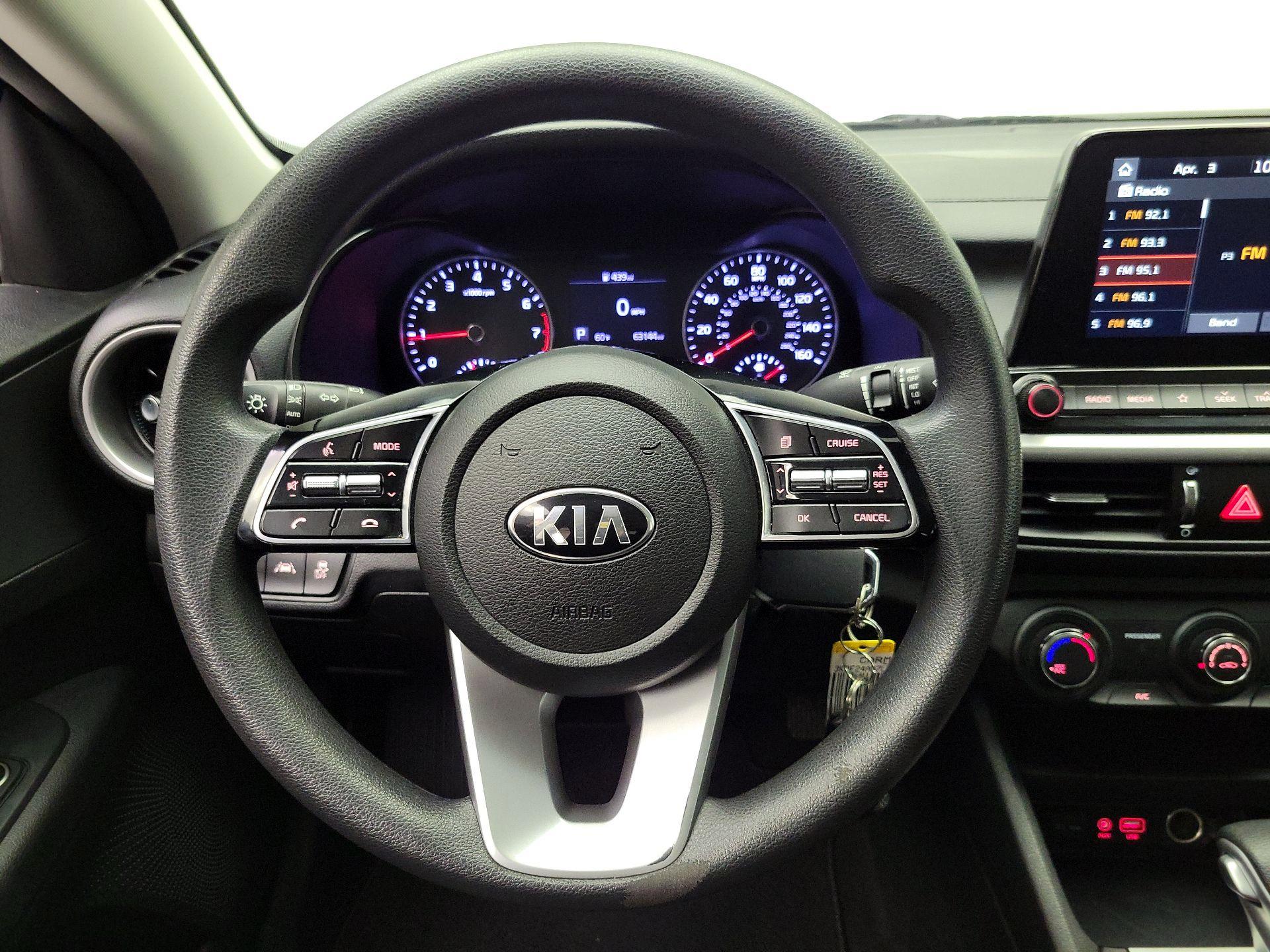 Thumbnail: 2020 Kia Forte - 10