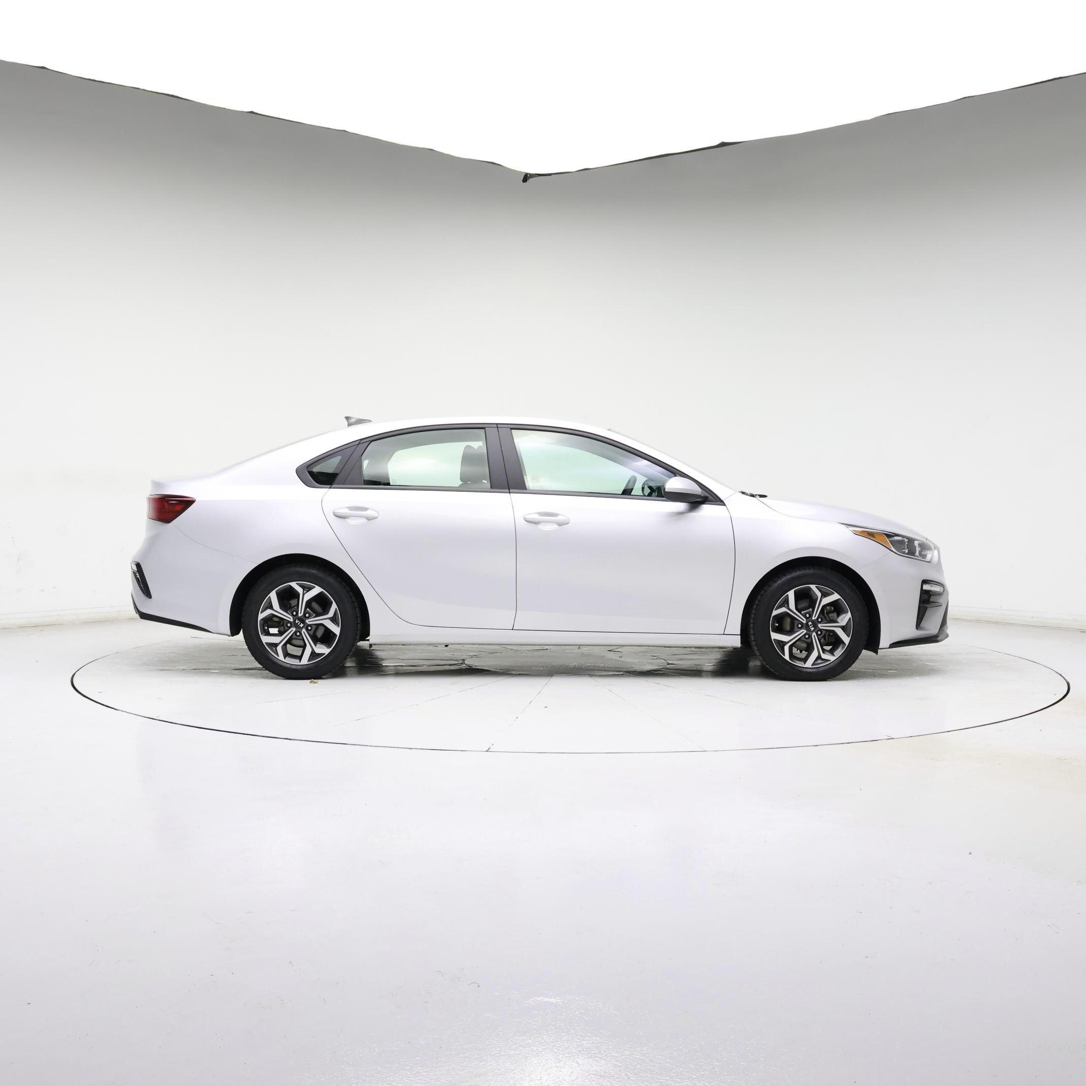 Thumbnail: 2020 Kia Forte - 7