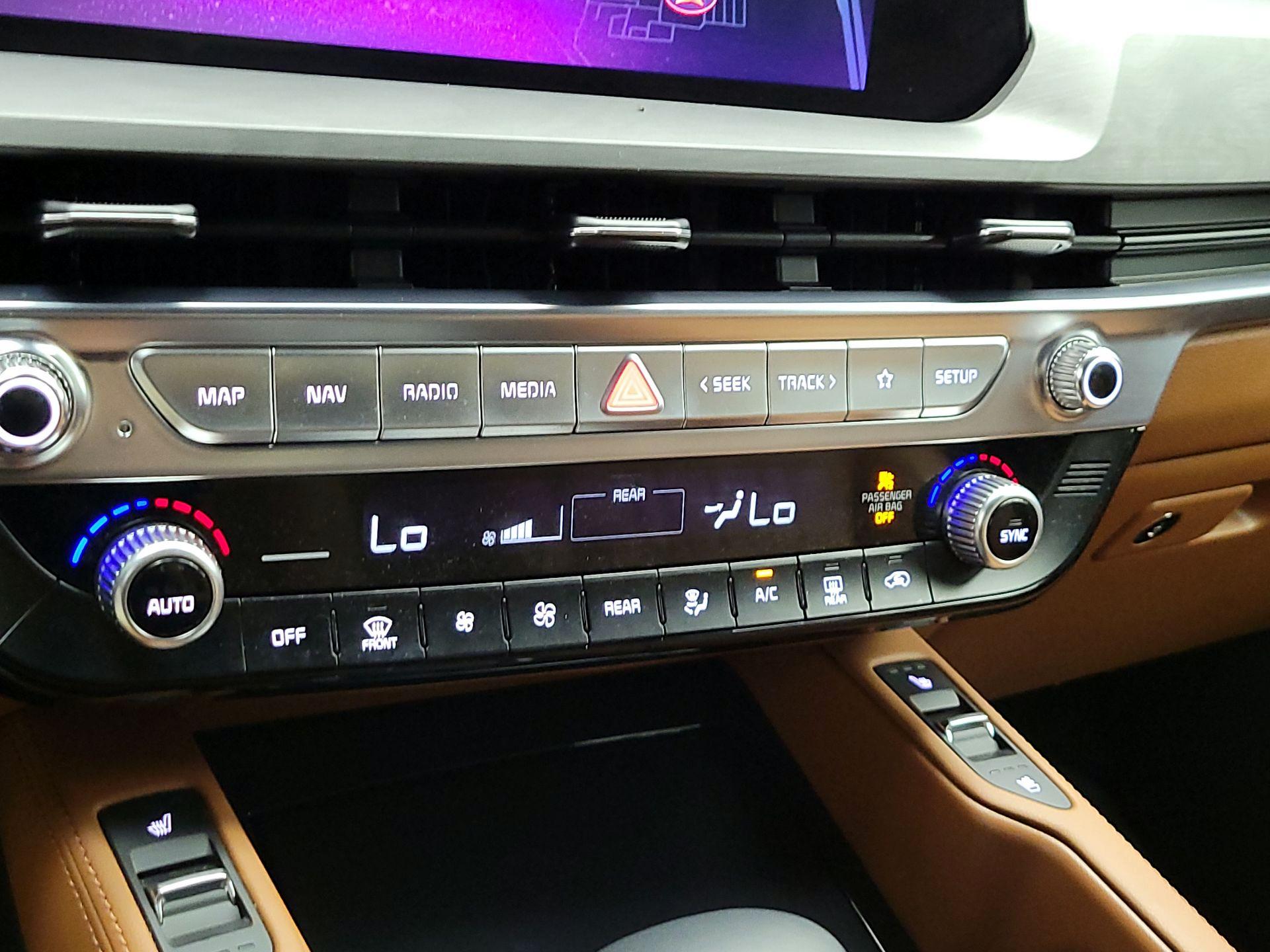 Thumbnail: 2025 Kia Telluride - 17