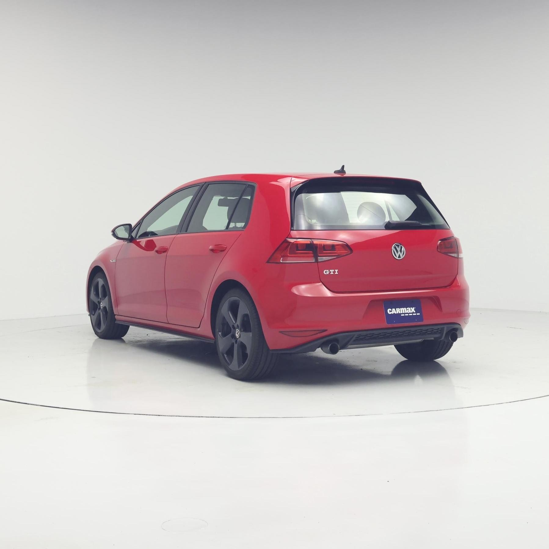 Thumbnail: 2017 Volkswagen Golf - 2