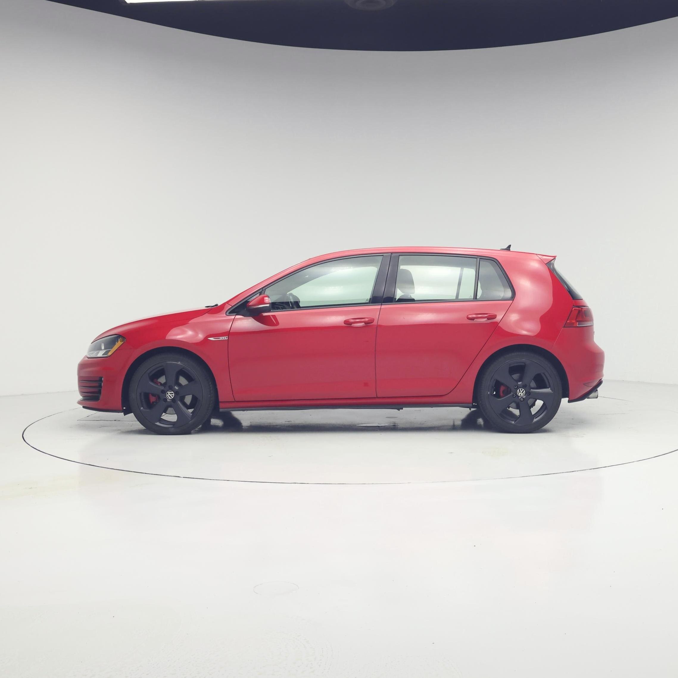 Thumbnail: 2017 Volkswagen Golf - 3