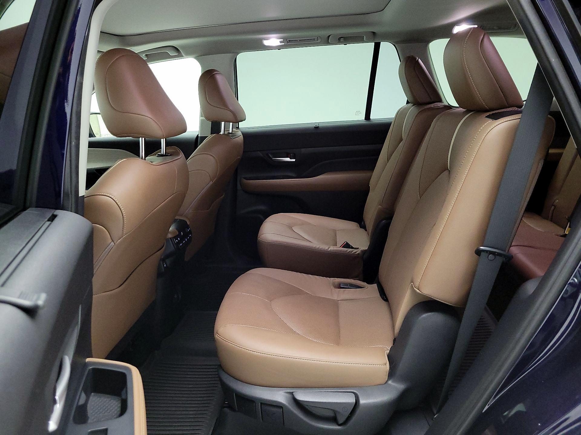 Thumbnail: 2024 Toyota Grand Highlander - 20