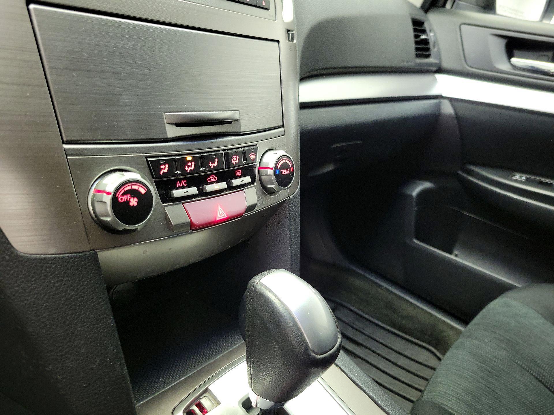 Thumbnail: 2014 Subaru Outback - 15