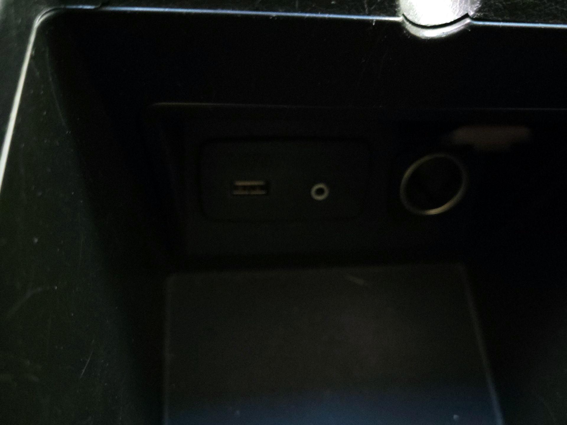 Thumbnail: 2014 Subaru Outback - 17