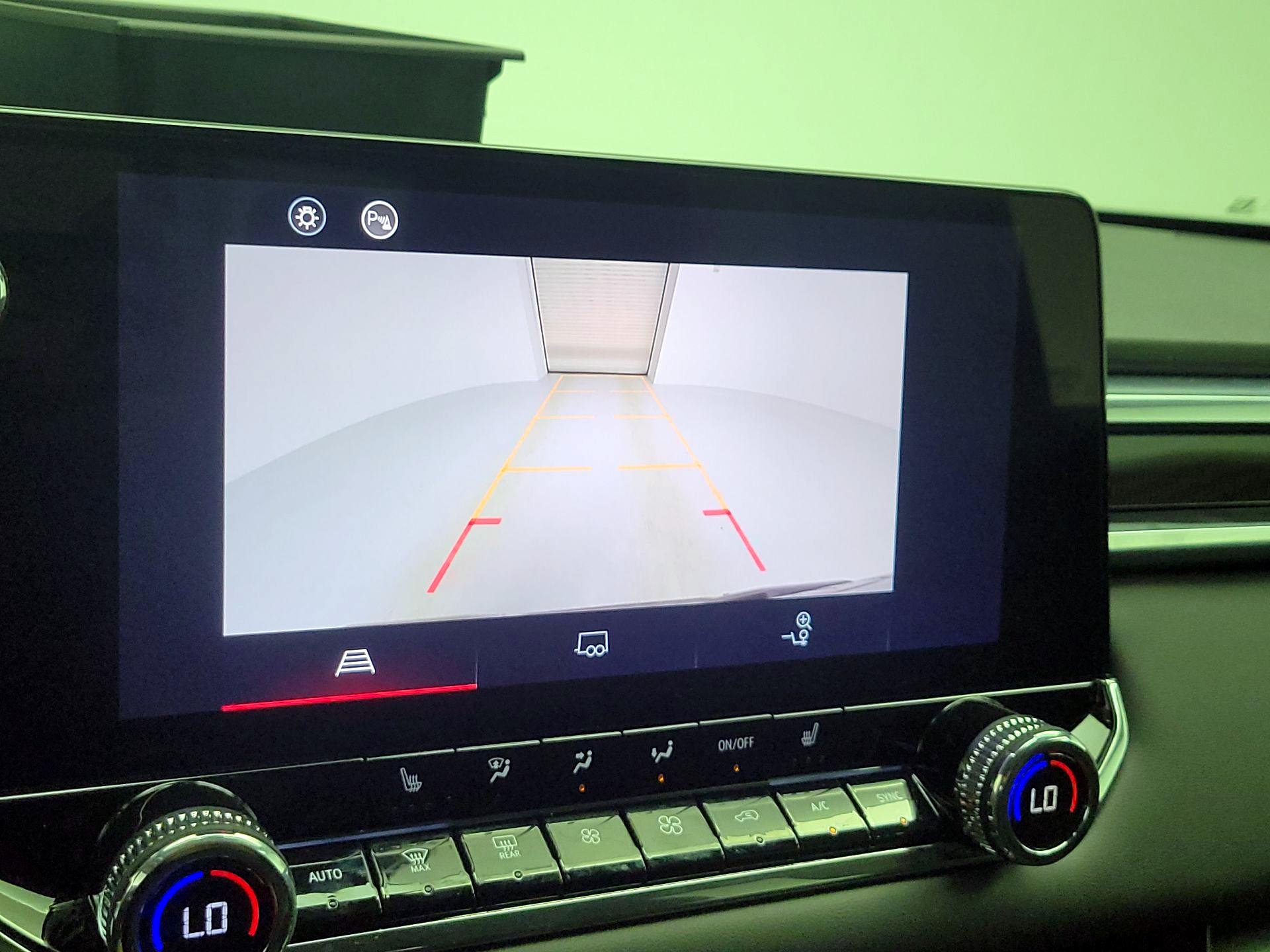 Thumbnail: 2025 GMC Canyon - 14