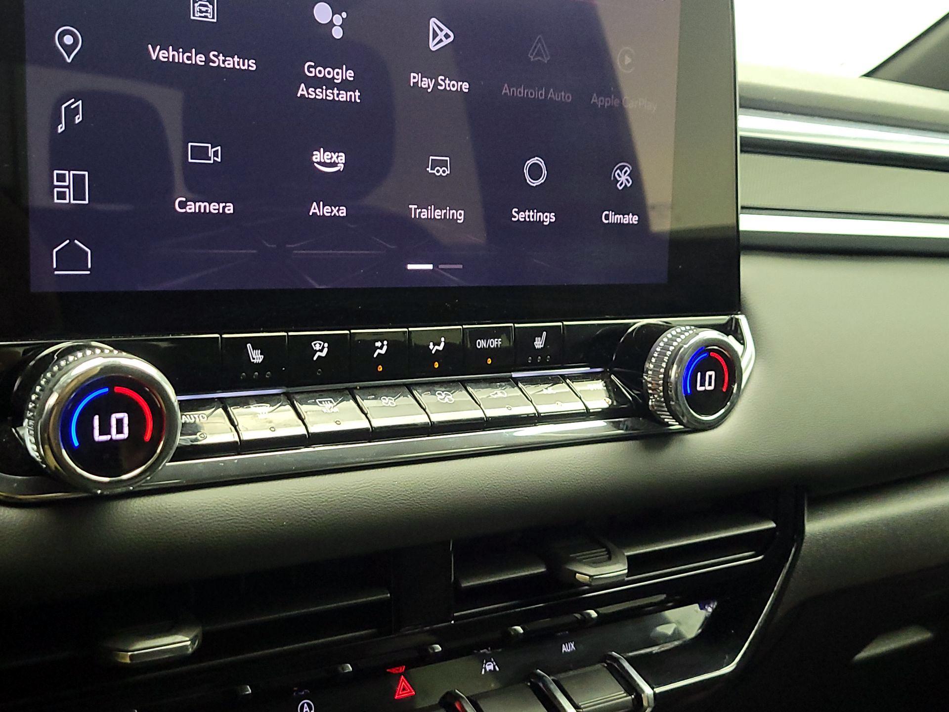 Thumbnail: 2025 GMC Canyon - 16