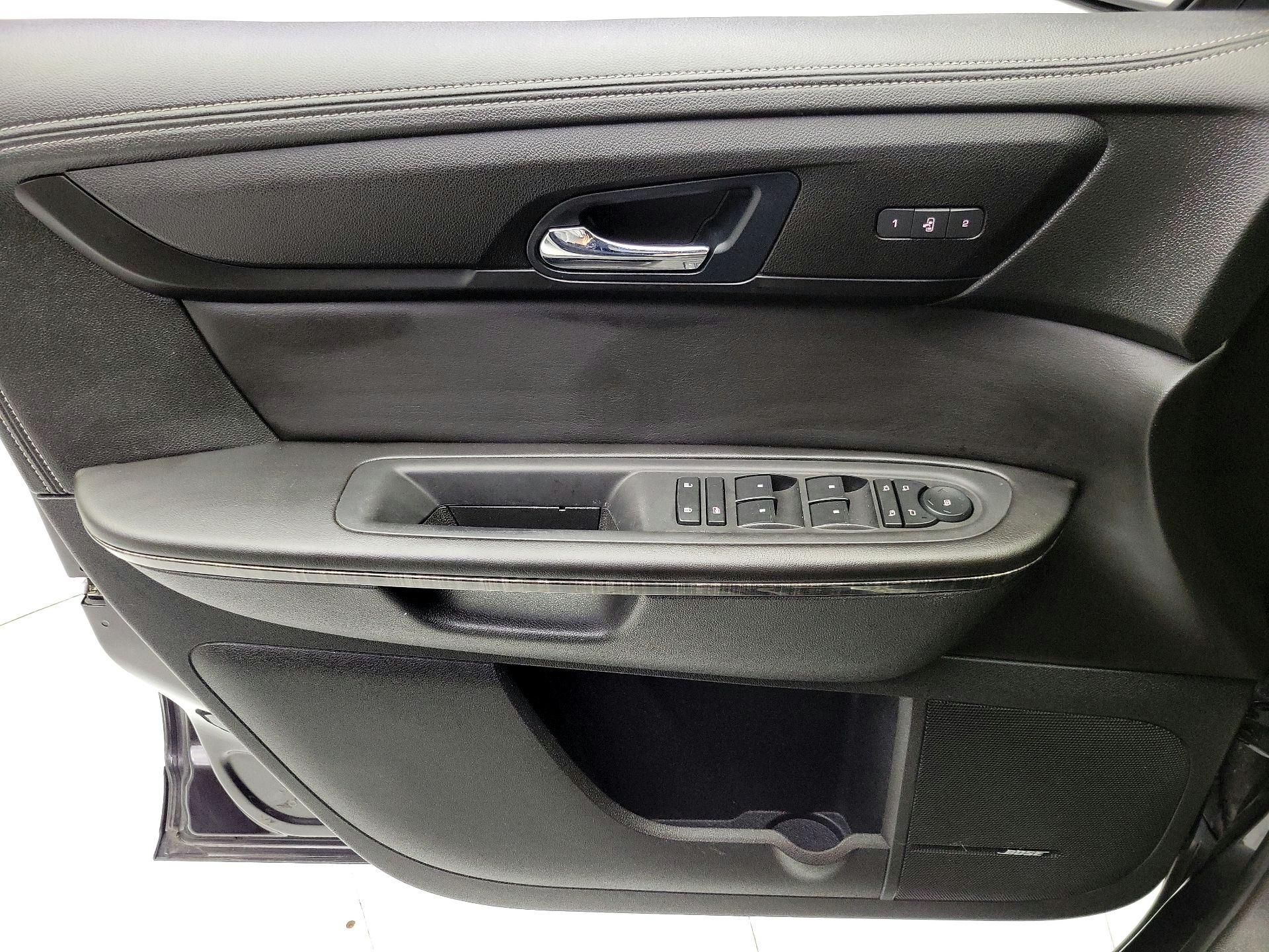 Thumbnail: 2016 GMC Acadia - 12