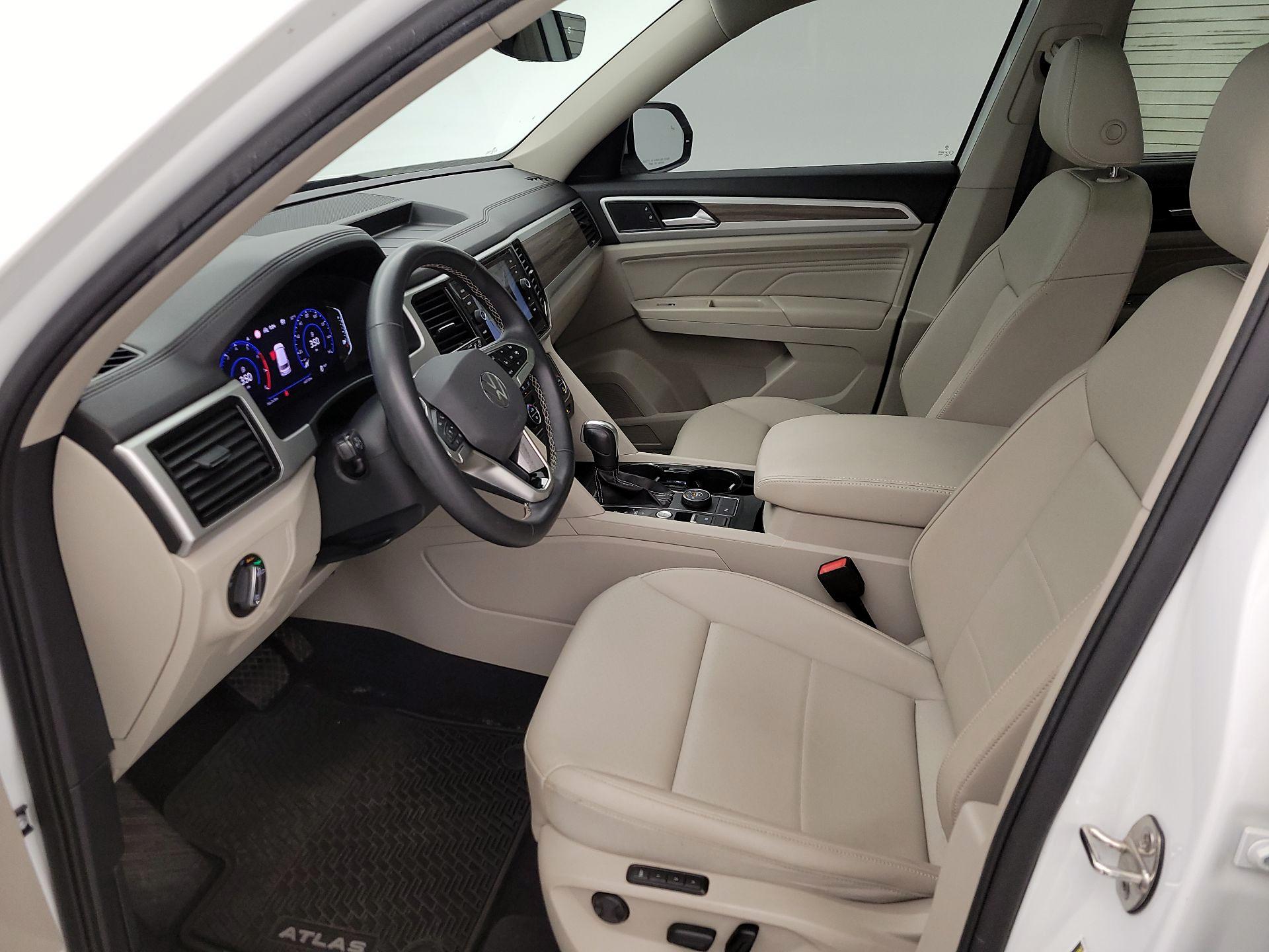 Thumbnail: 2021 Volkswagen Atlas - 11