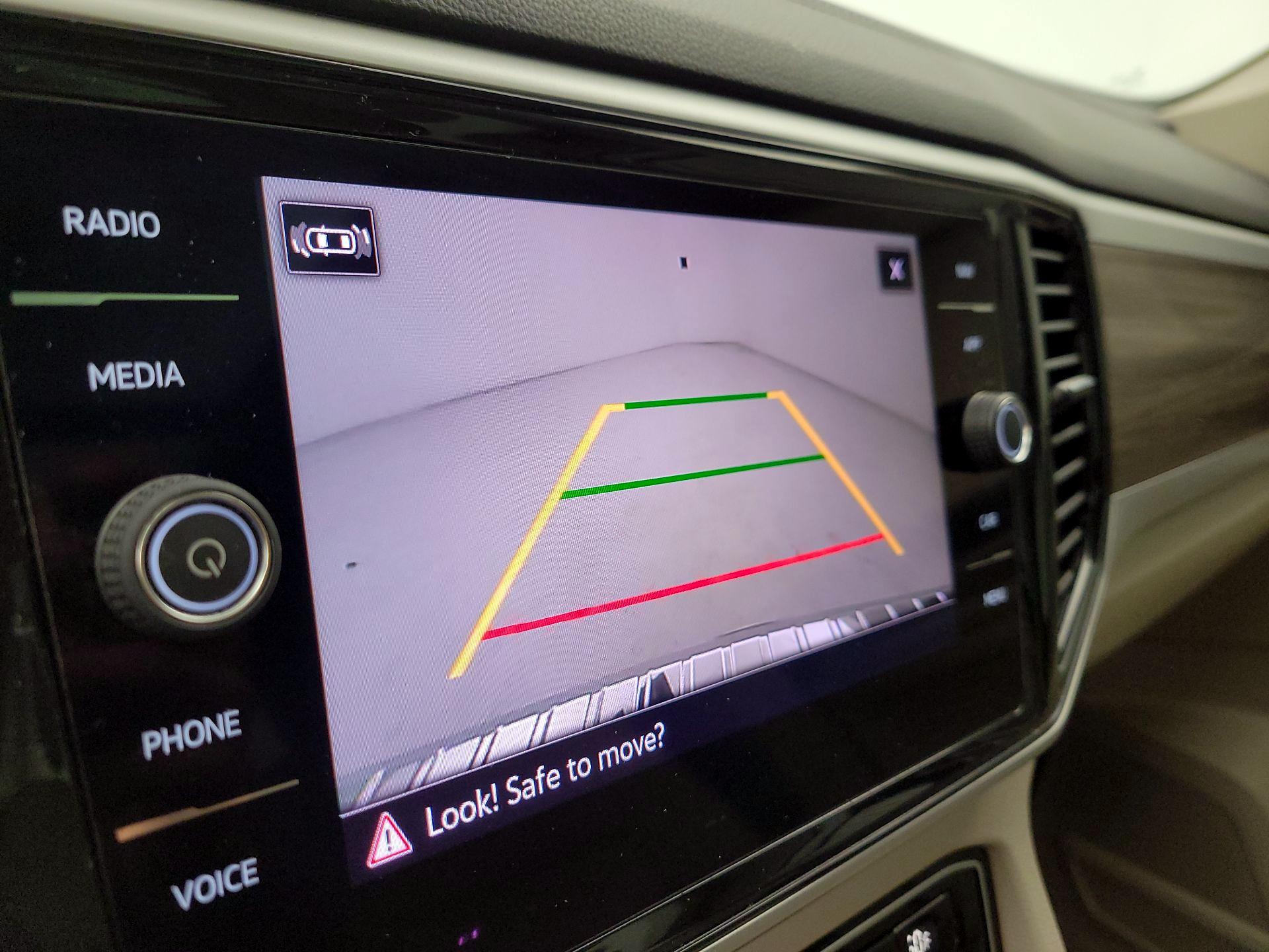 Thumbnail: 2021 Volkswagen Atlas - 14