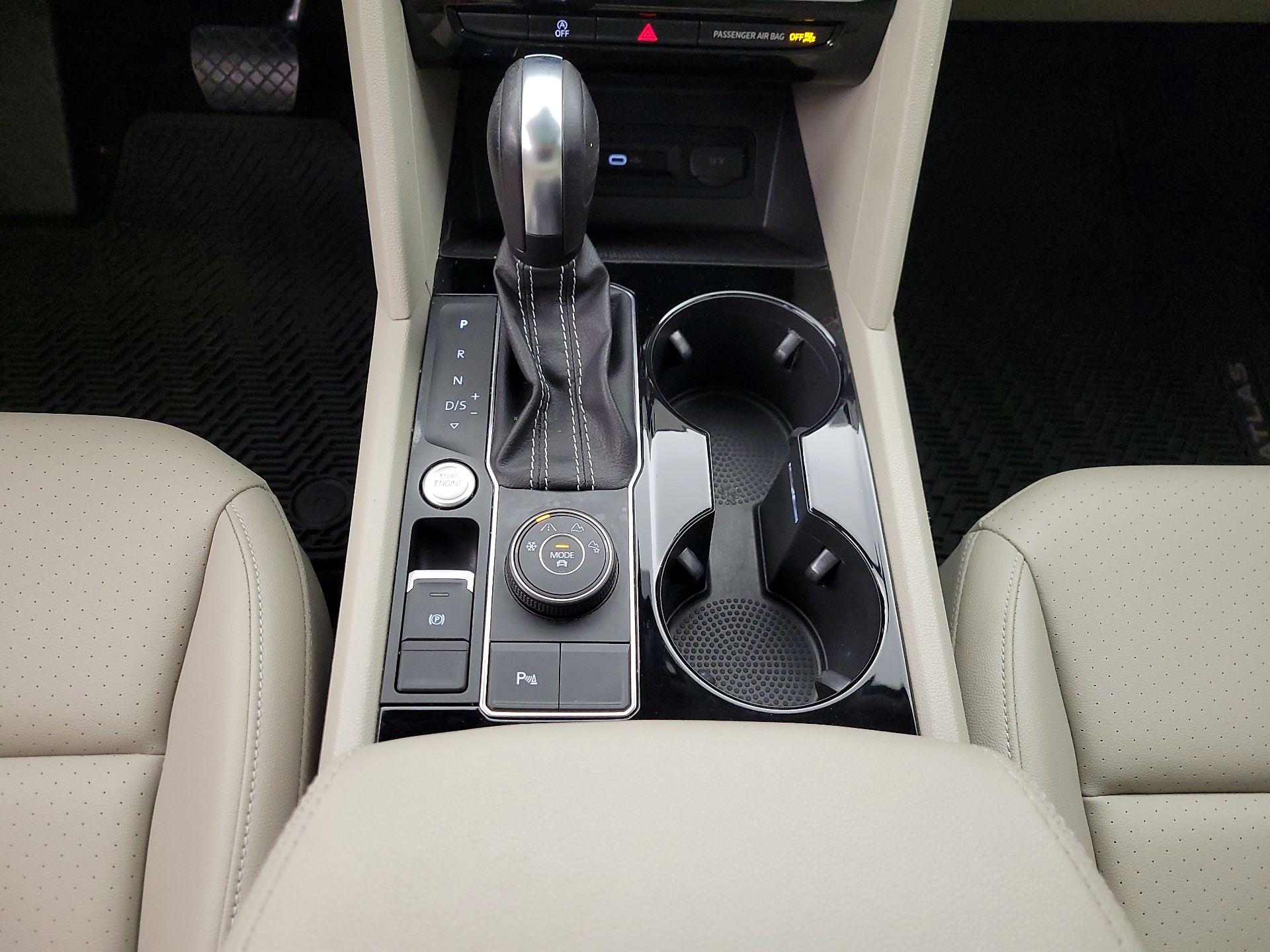 Thumbnail: 2021 Volkswagen Atlas - 17