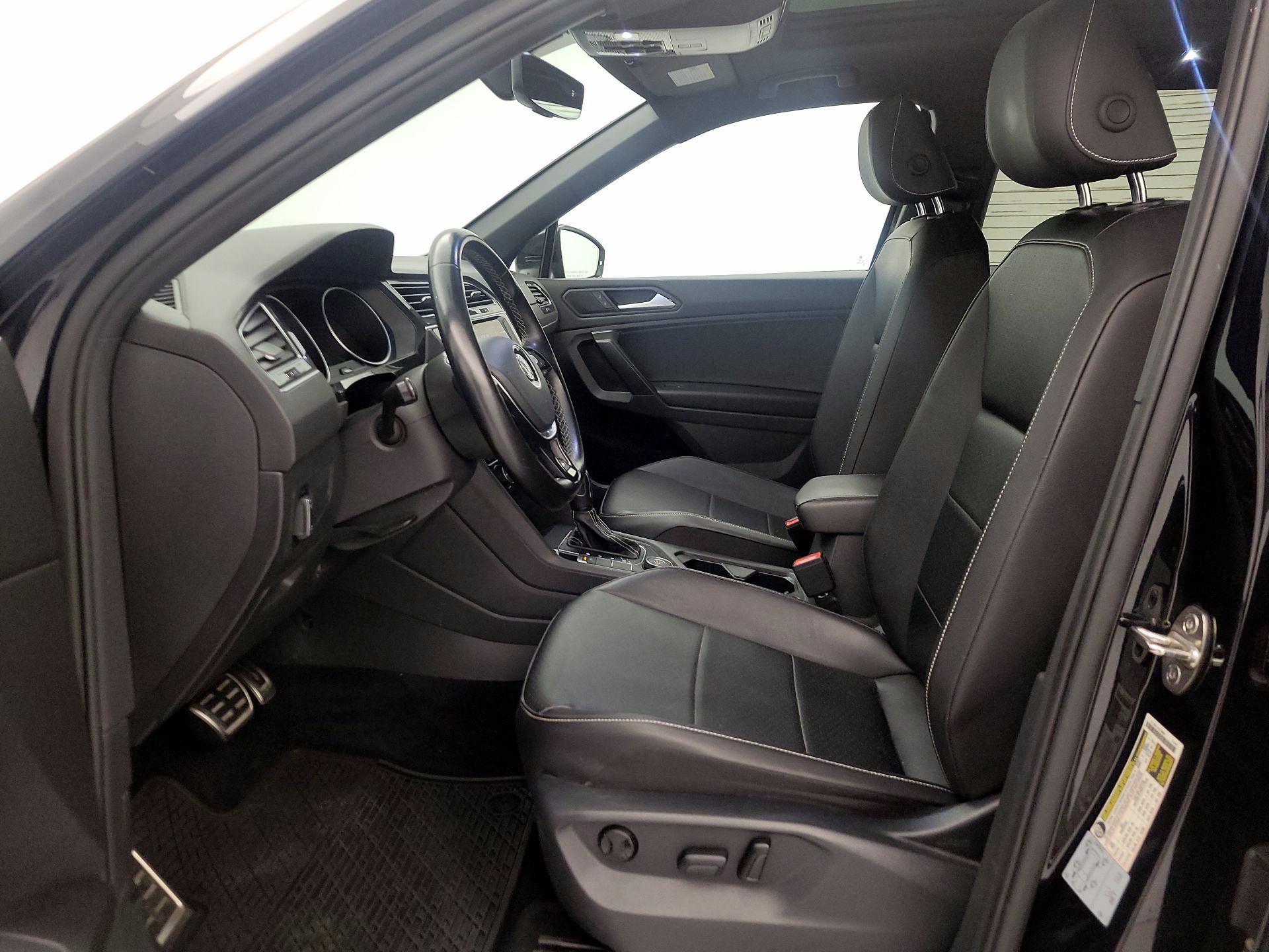 Thumbnail: 2021 Volkswagen Tiguan - 11