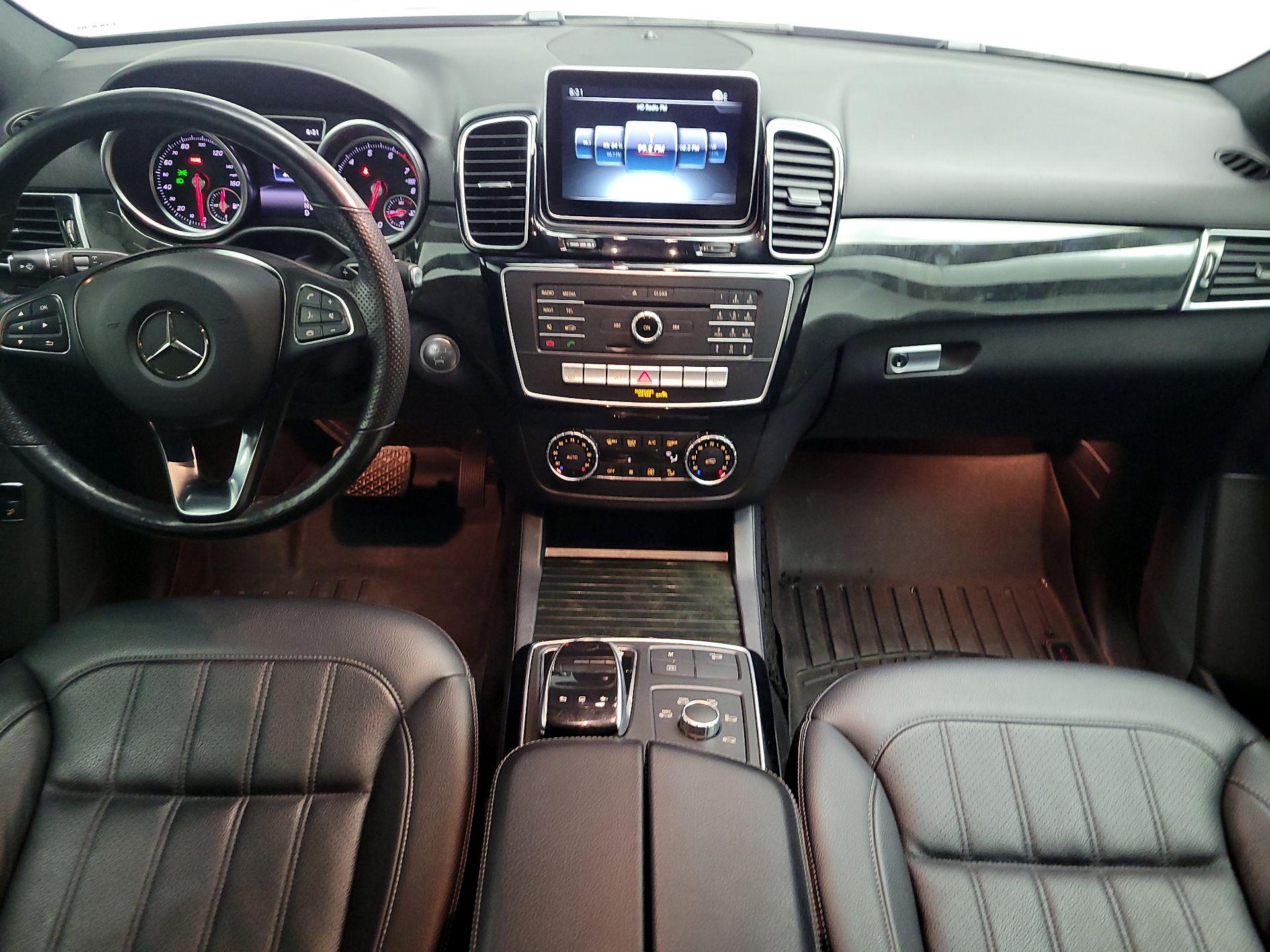 Thumbnail: 2016 Mercedes-Benz GLE - 9