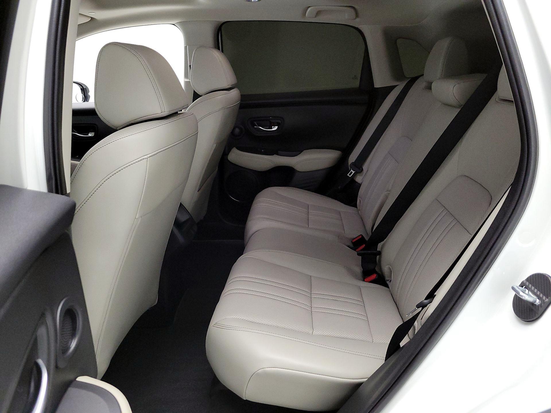 Thumbnail: 2025 Honda HR-V - 18