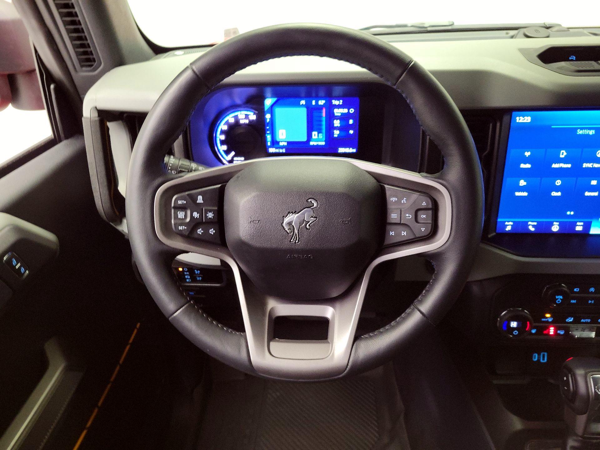 Thumbnail: 2023 Ford Bronco - 10