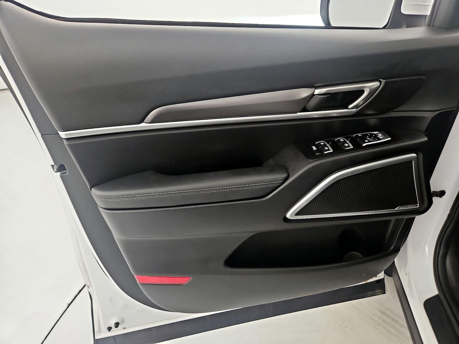 2023 Kia Telluride S - Photo 11
