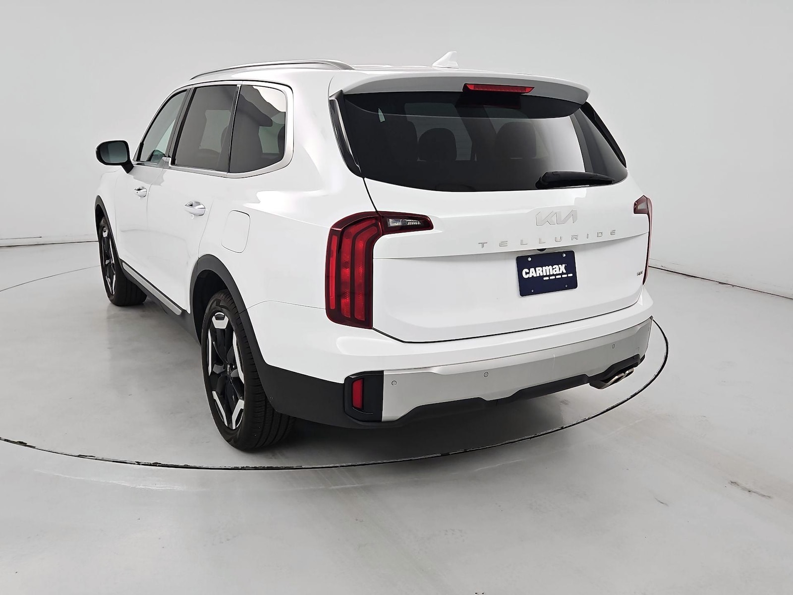 2023 Kia Telluride S - Photo 7