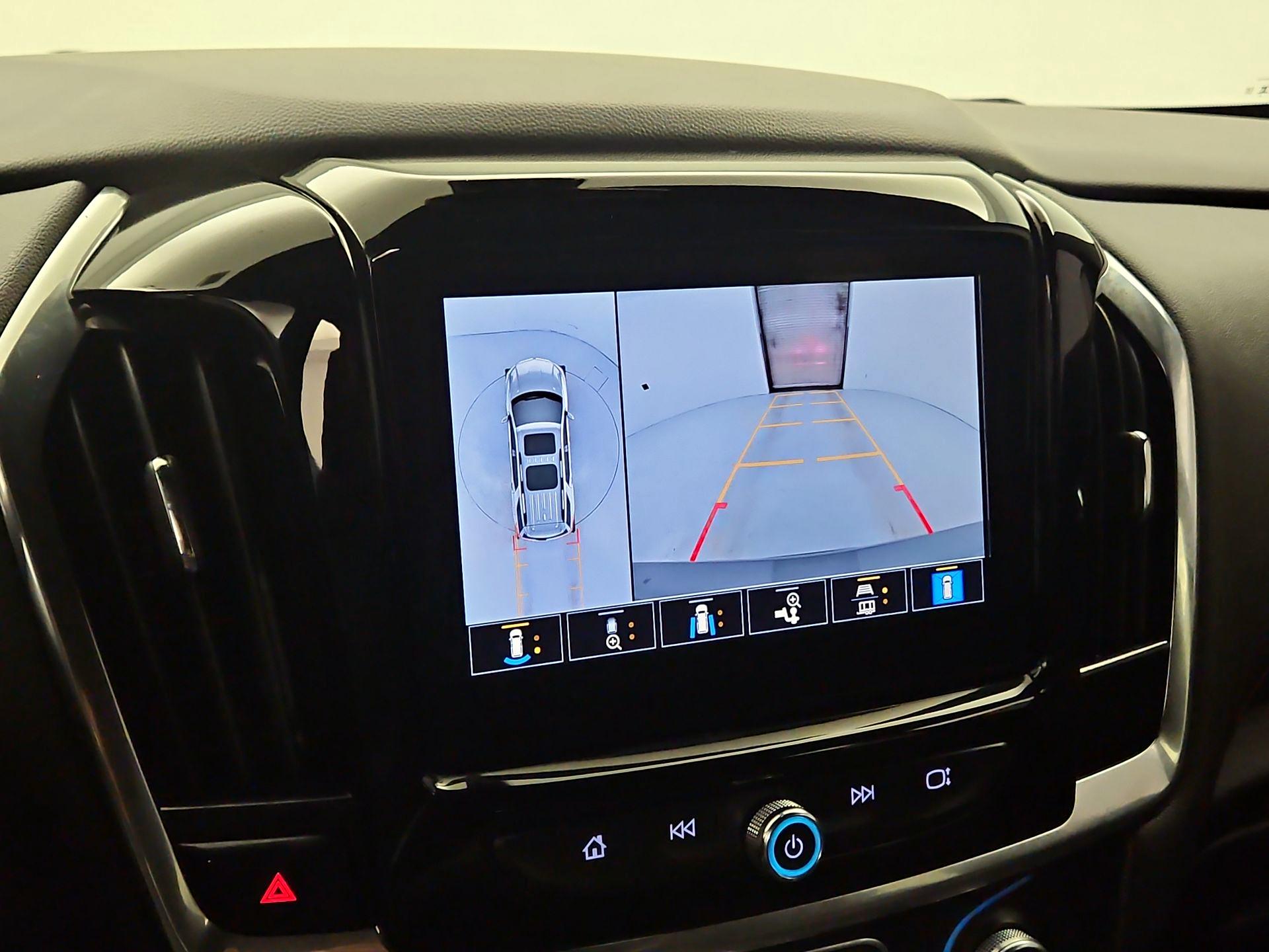 Thumbnail: 2023 Chevrolet Traverse - 15