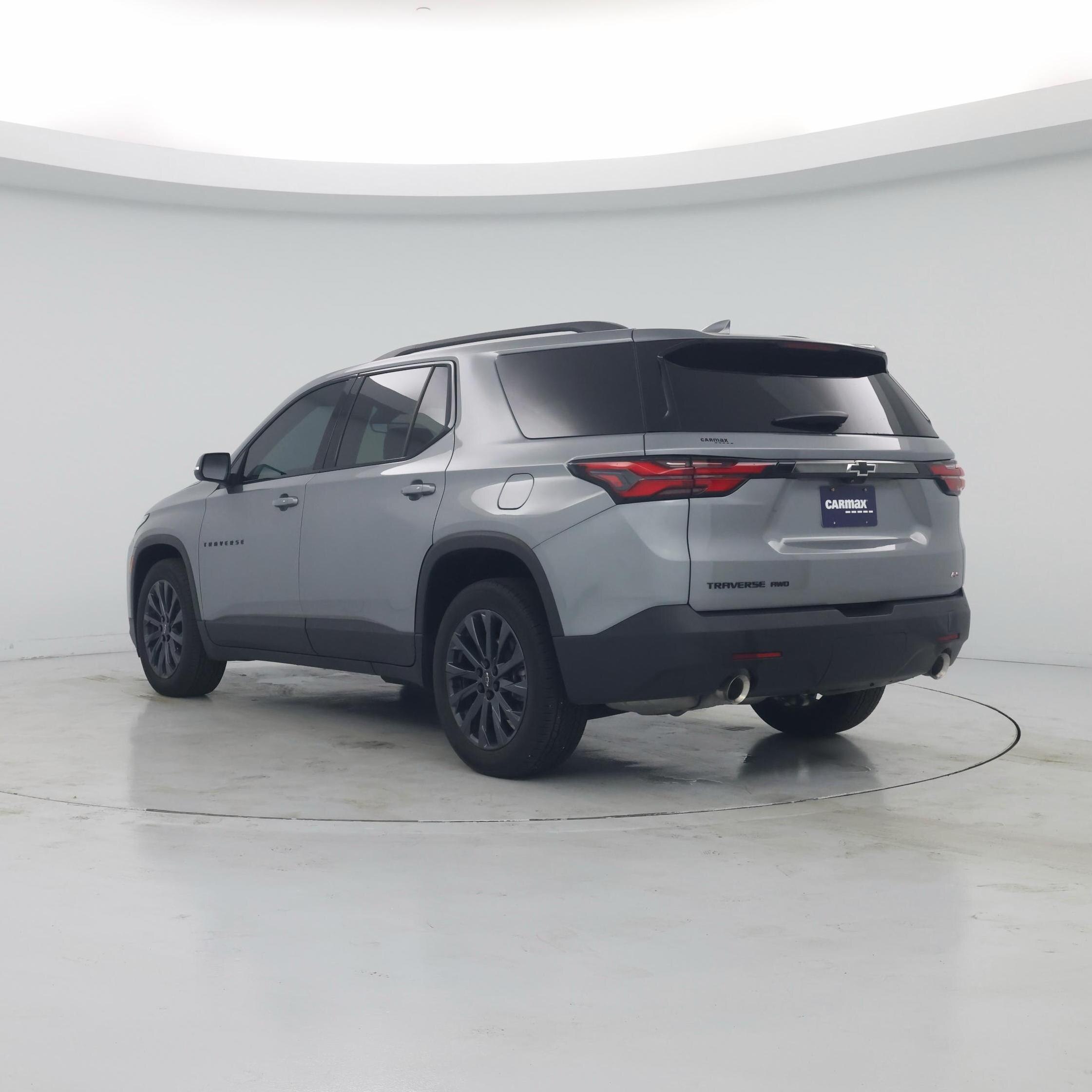 Thumbnail: 2023 Chevrolet Traverse - 2