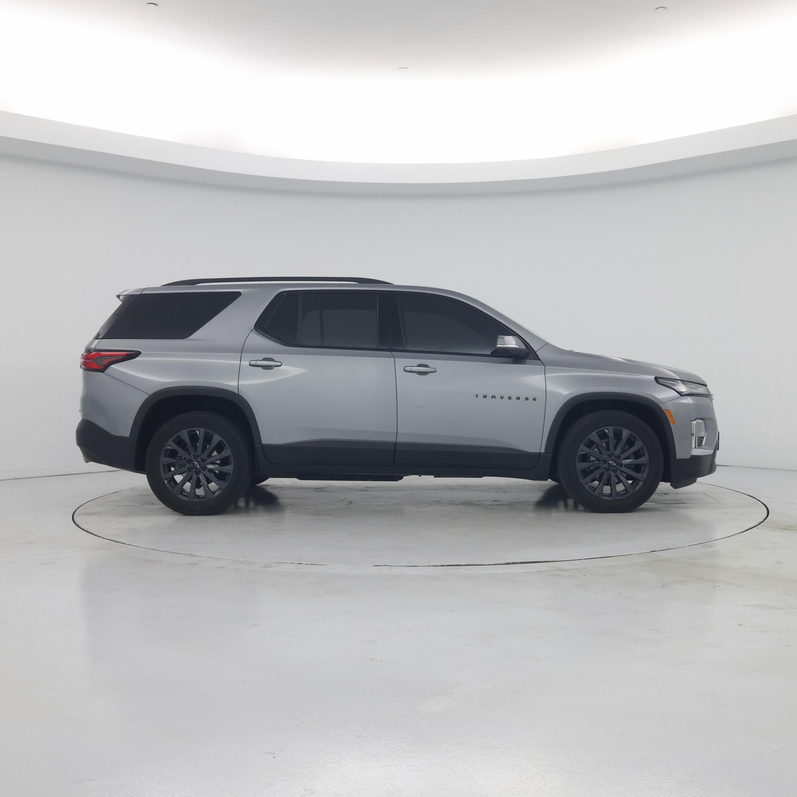 Thumbnail: 2023 Chevrolet Traverse - 7
