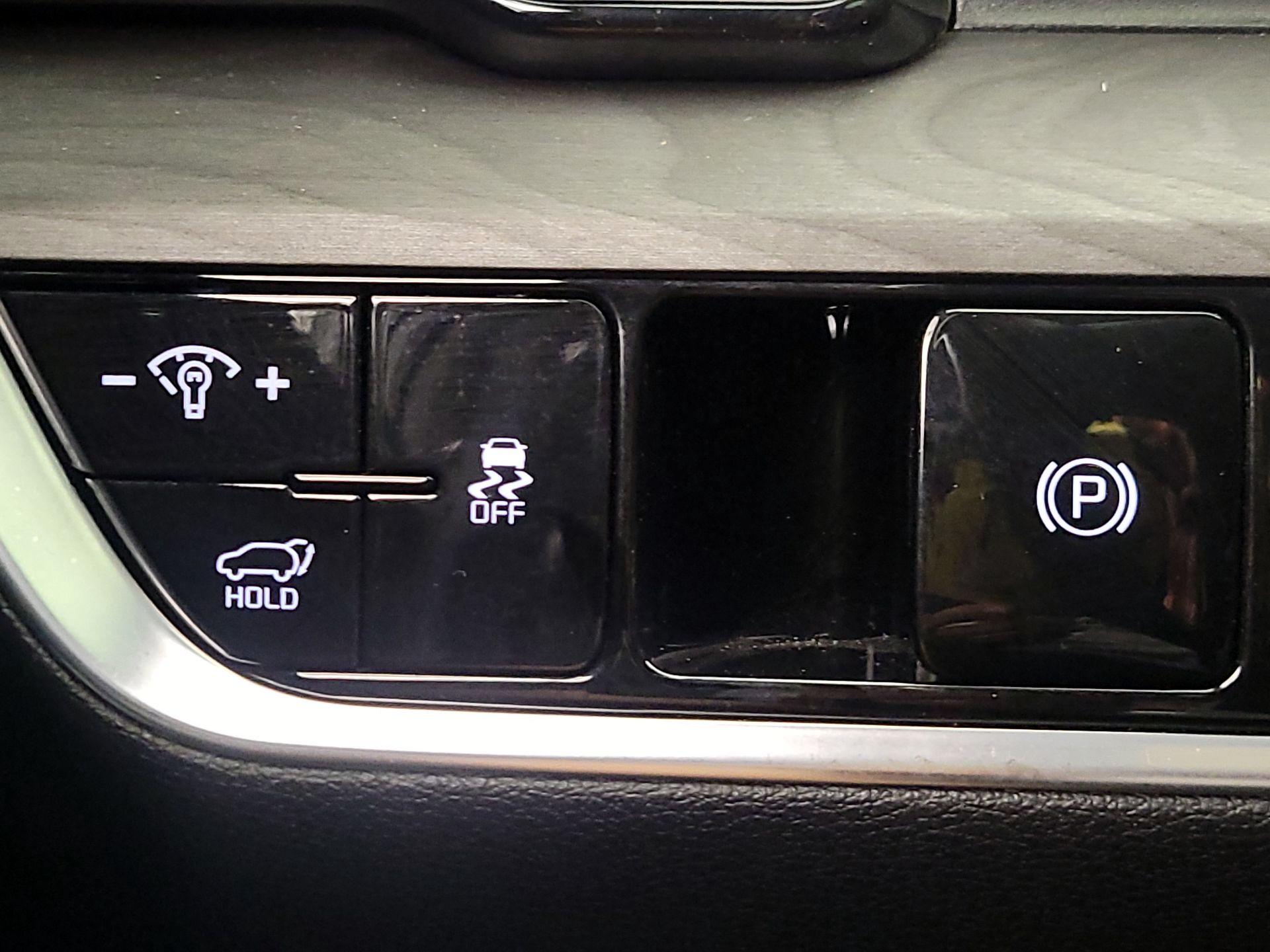 Thumbnail: 2024 Kia Sportage - 13