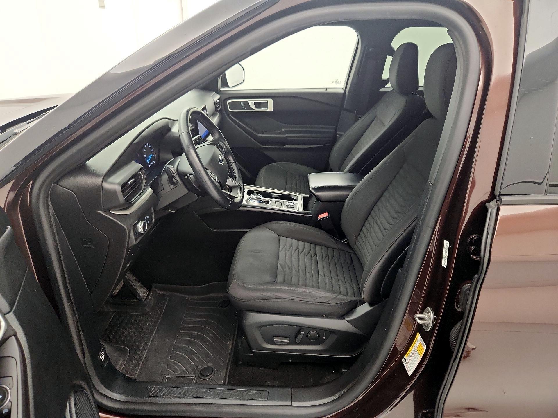 Thumbnail: 2020 Ford Explorer - 11