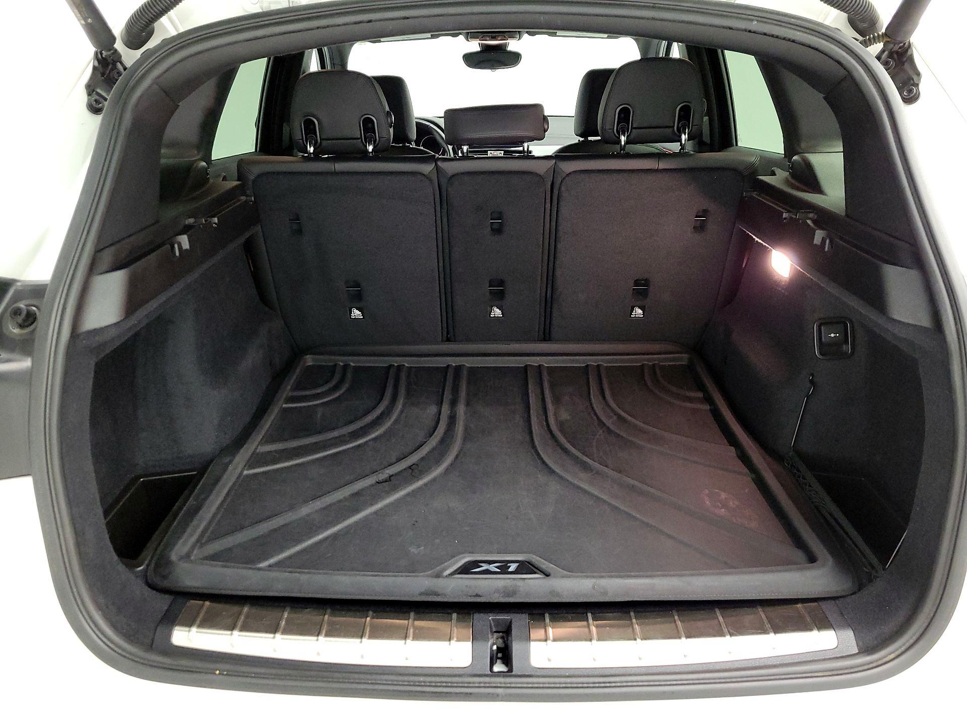 Thumbnail: 2020 BMW X1 - 20