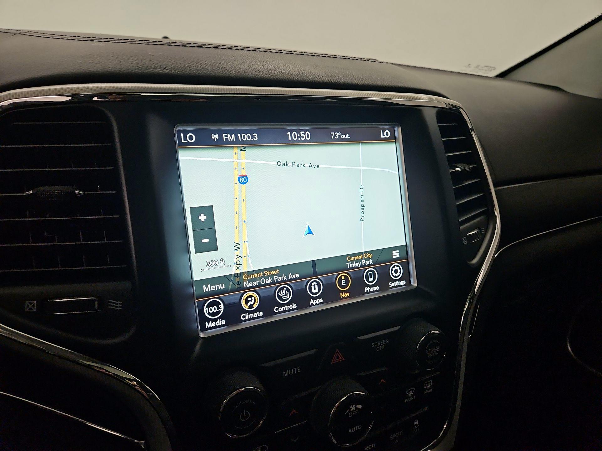 Thumbnail: 2018 Jeep Grand Cherokee - 12