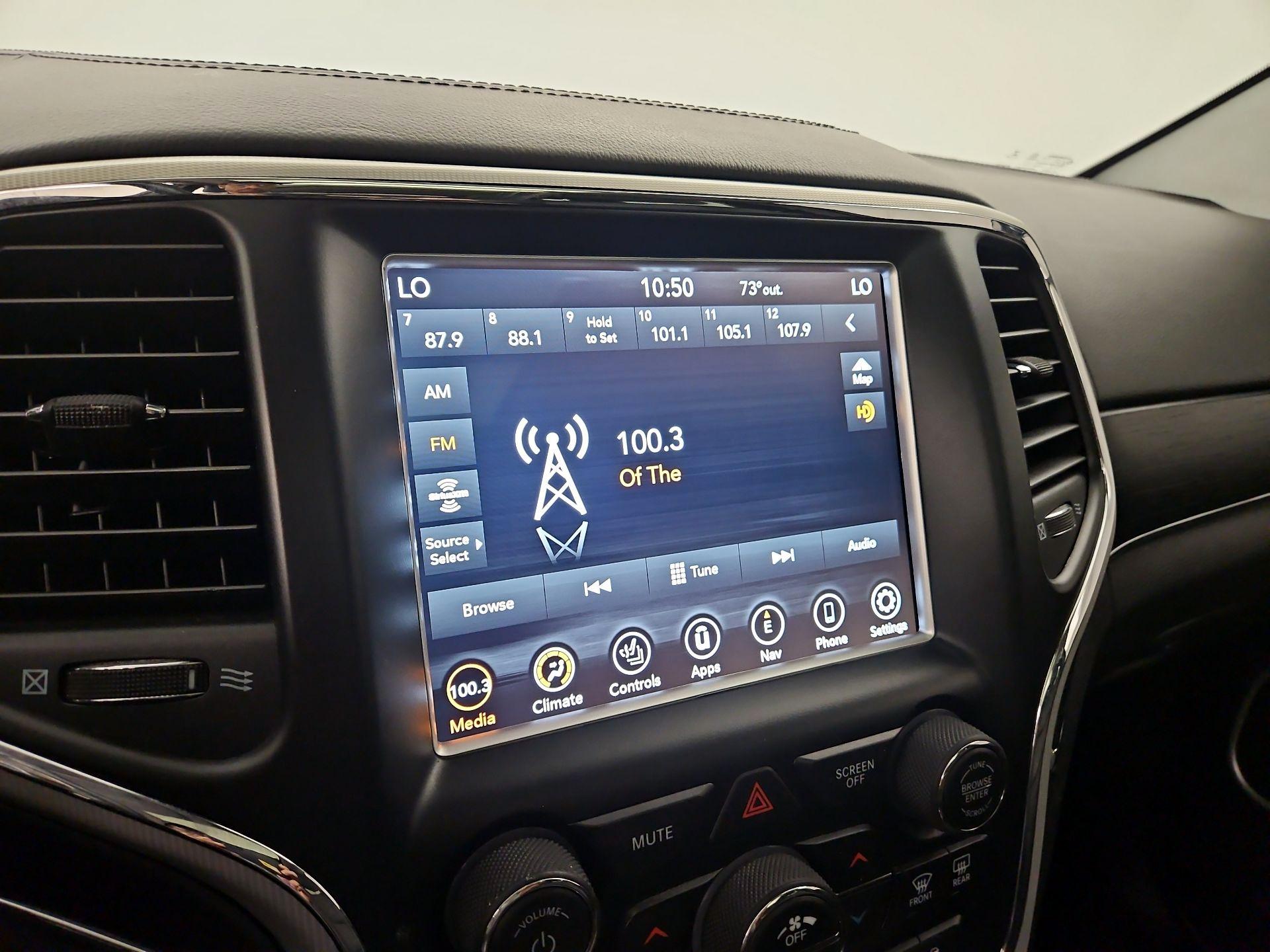 Thumbnail: 2018 Jeep Grand Cherokee - 14