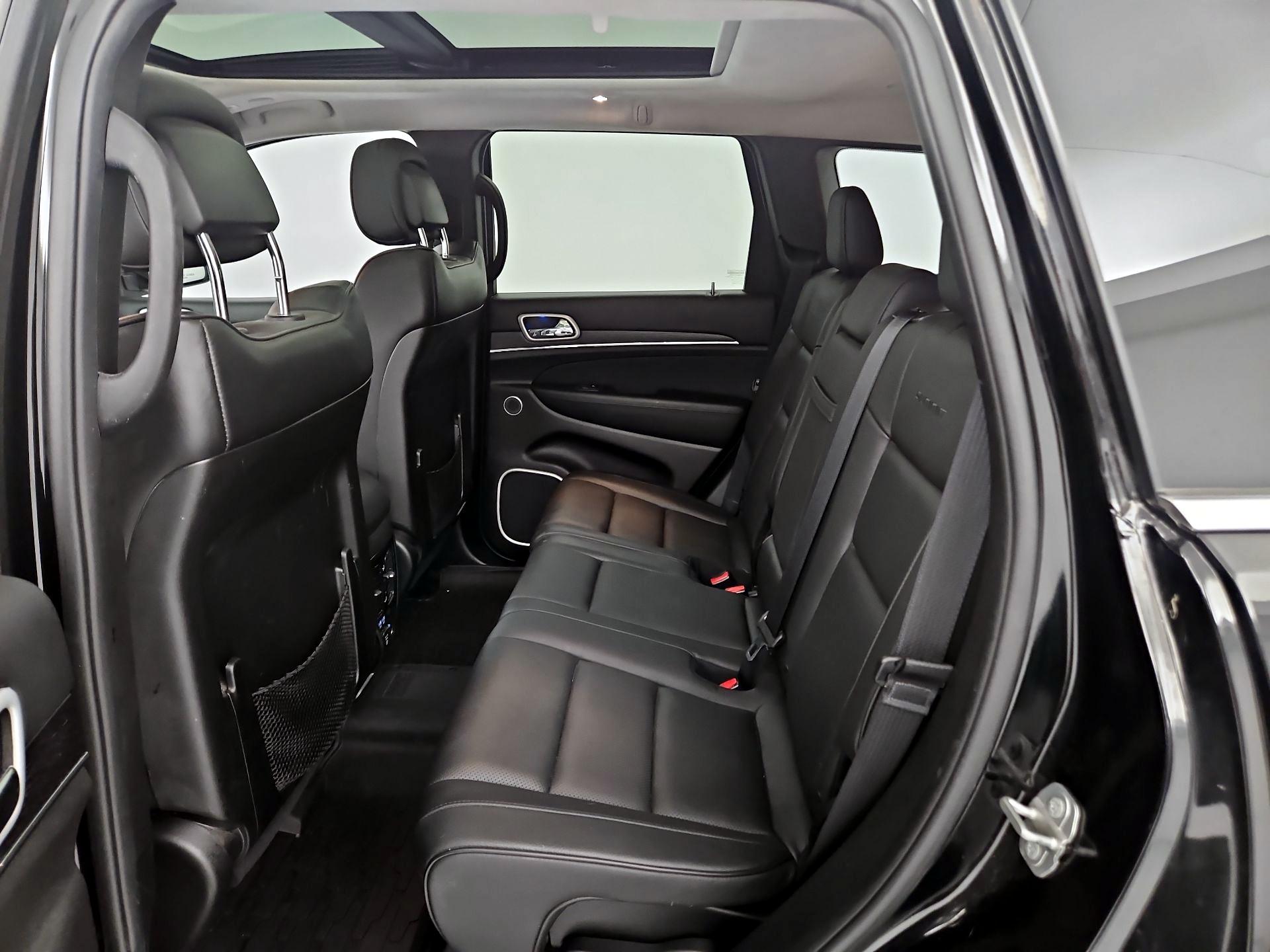 Thumbnail: 2018 Jeep Grand Cherokee - 19