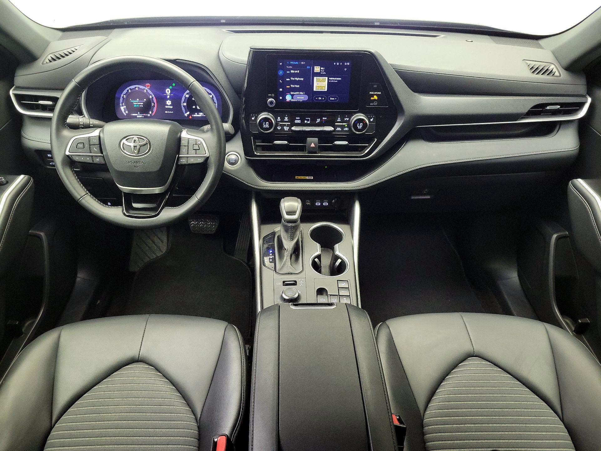 Thumbnail: 2025 Toyota Highlander - 9