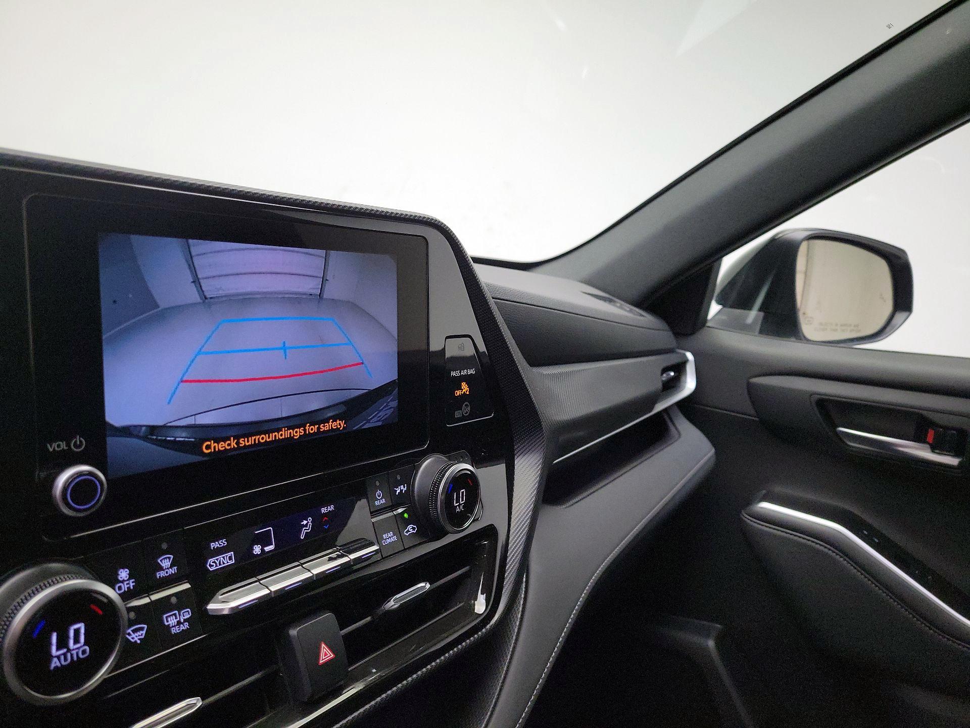 Thumbnail: 2025 Toyota Highlander - 14