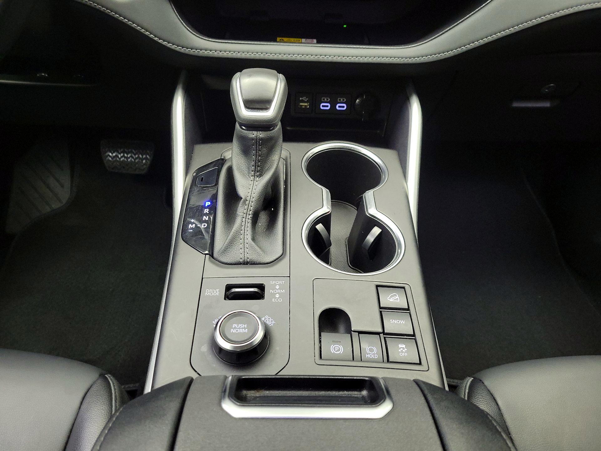 Thumbnail: 2025 Toyota Highlander - 17