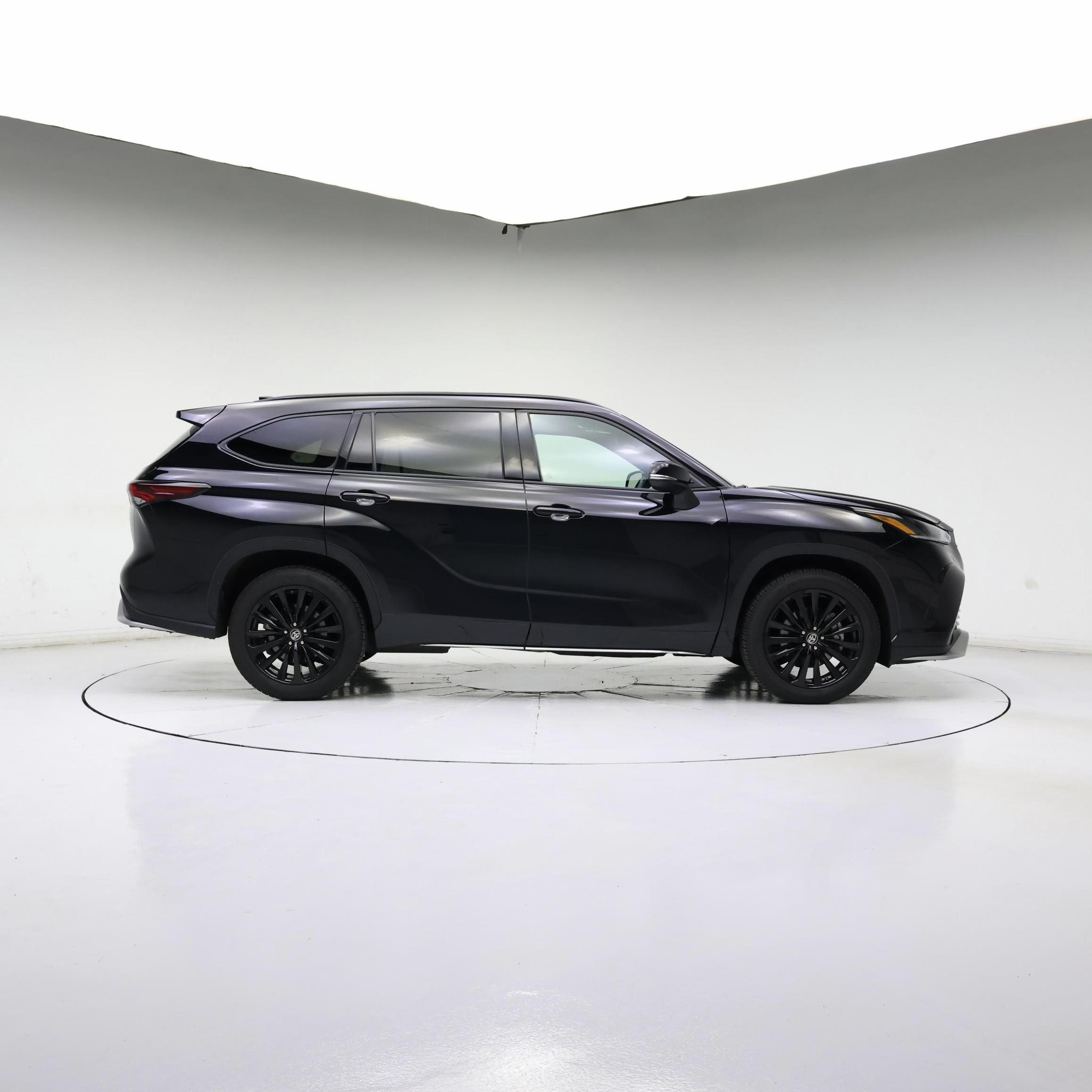 Thumbnail: 2025 Toyota Highlander - 7