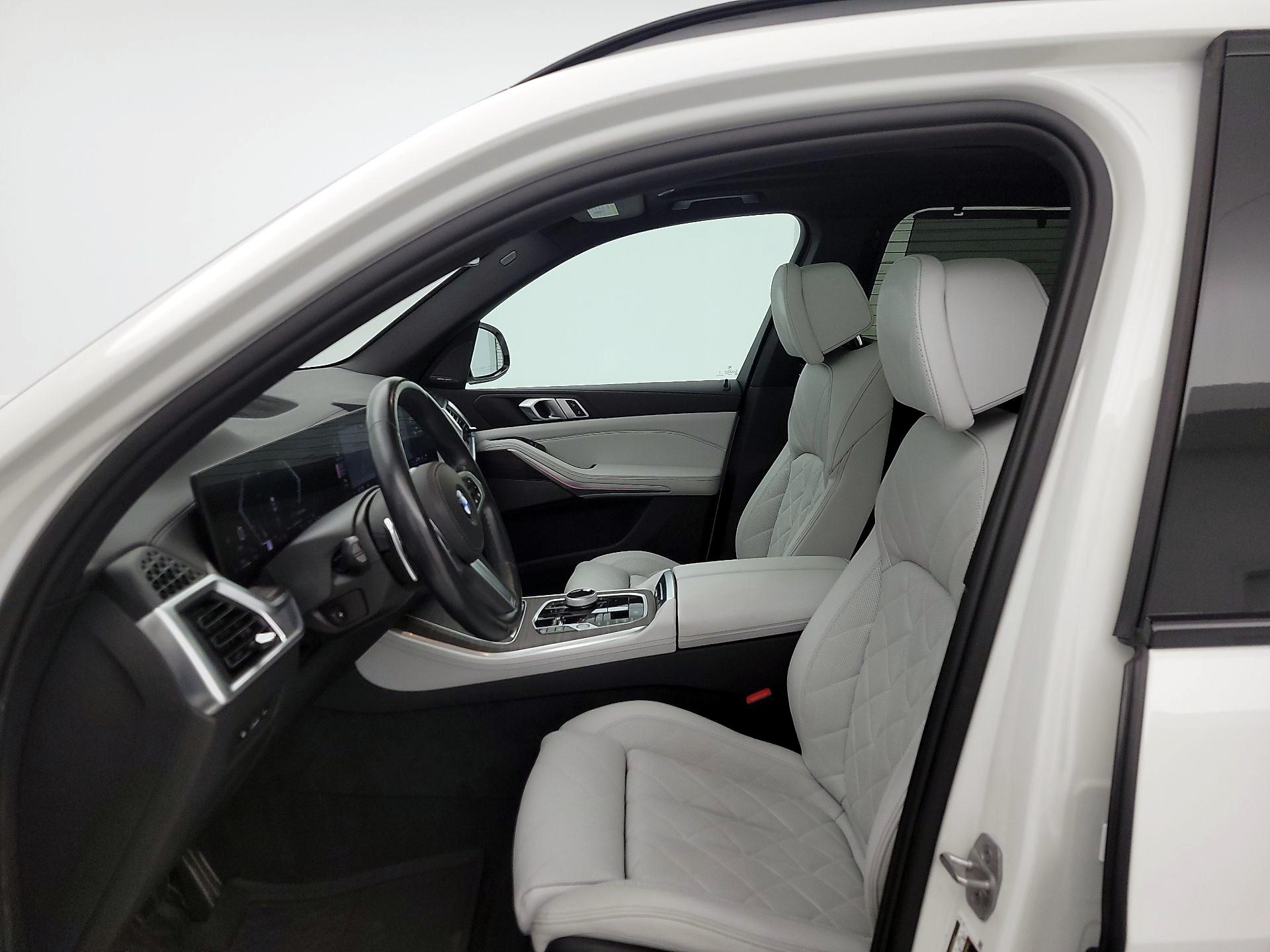 Thumbnail: 2024 BMW X5 - 11