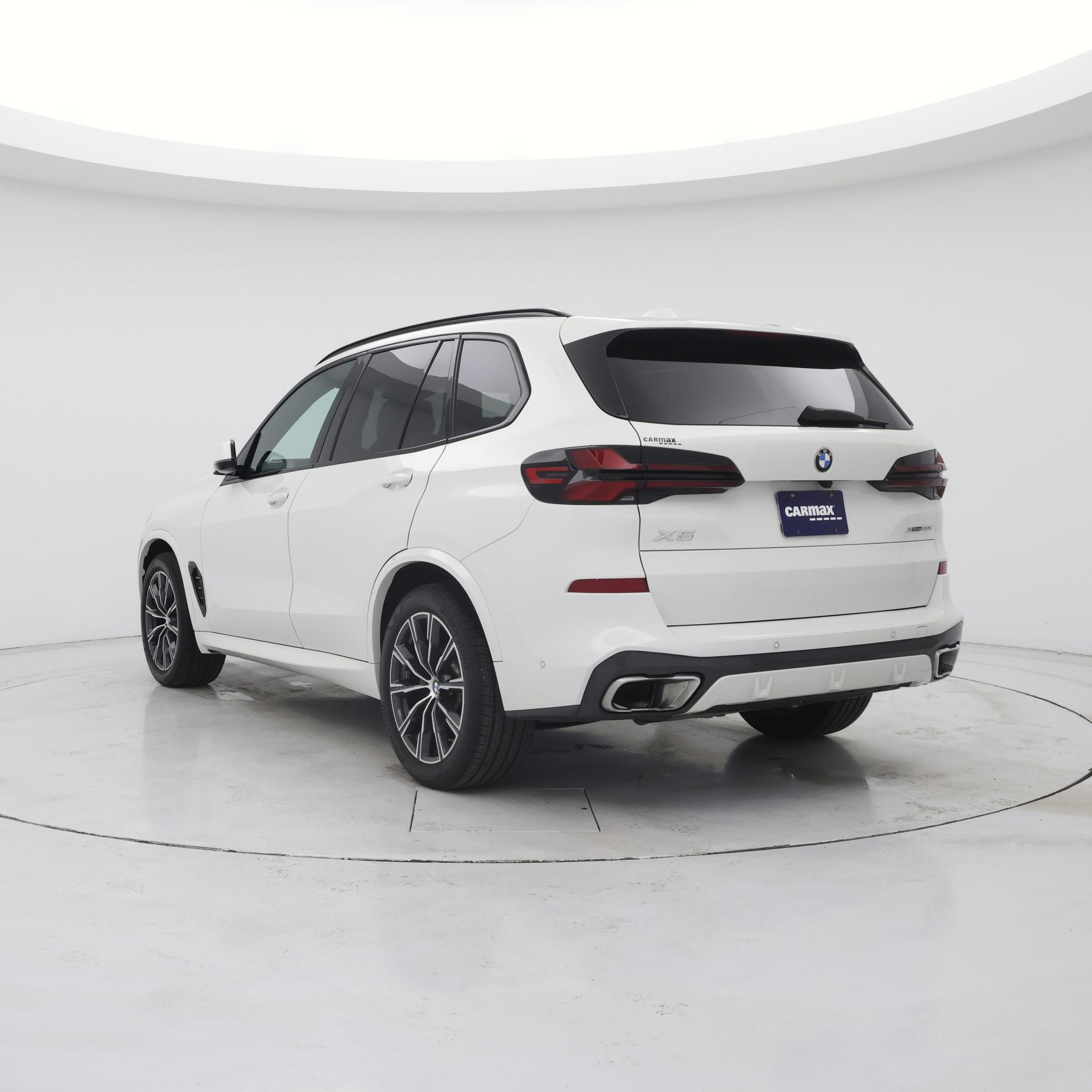 Thumbnail: 2024 BMW X5 - 2