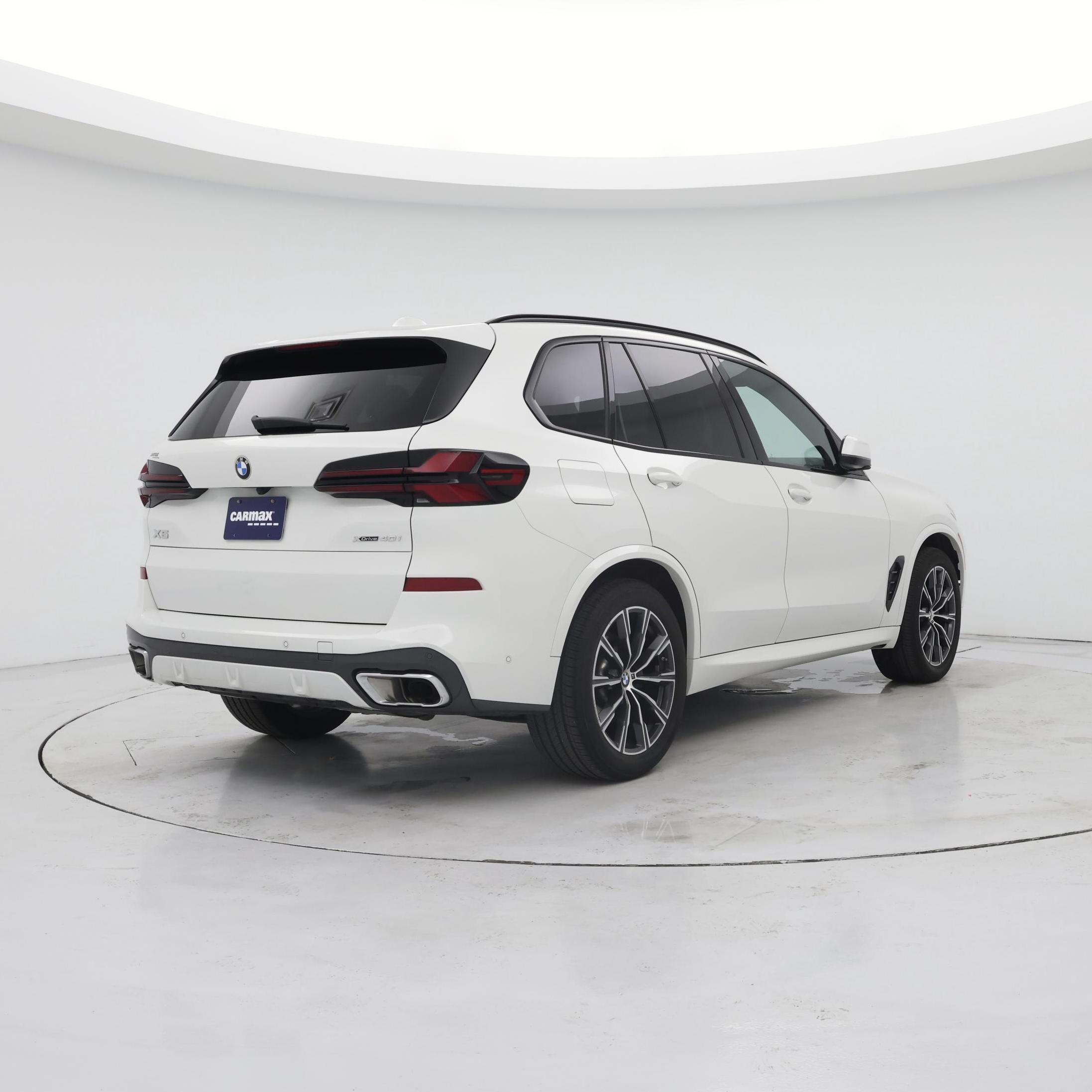Thumbnail: 2024 BMW X5 - 8