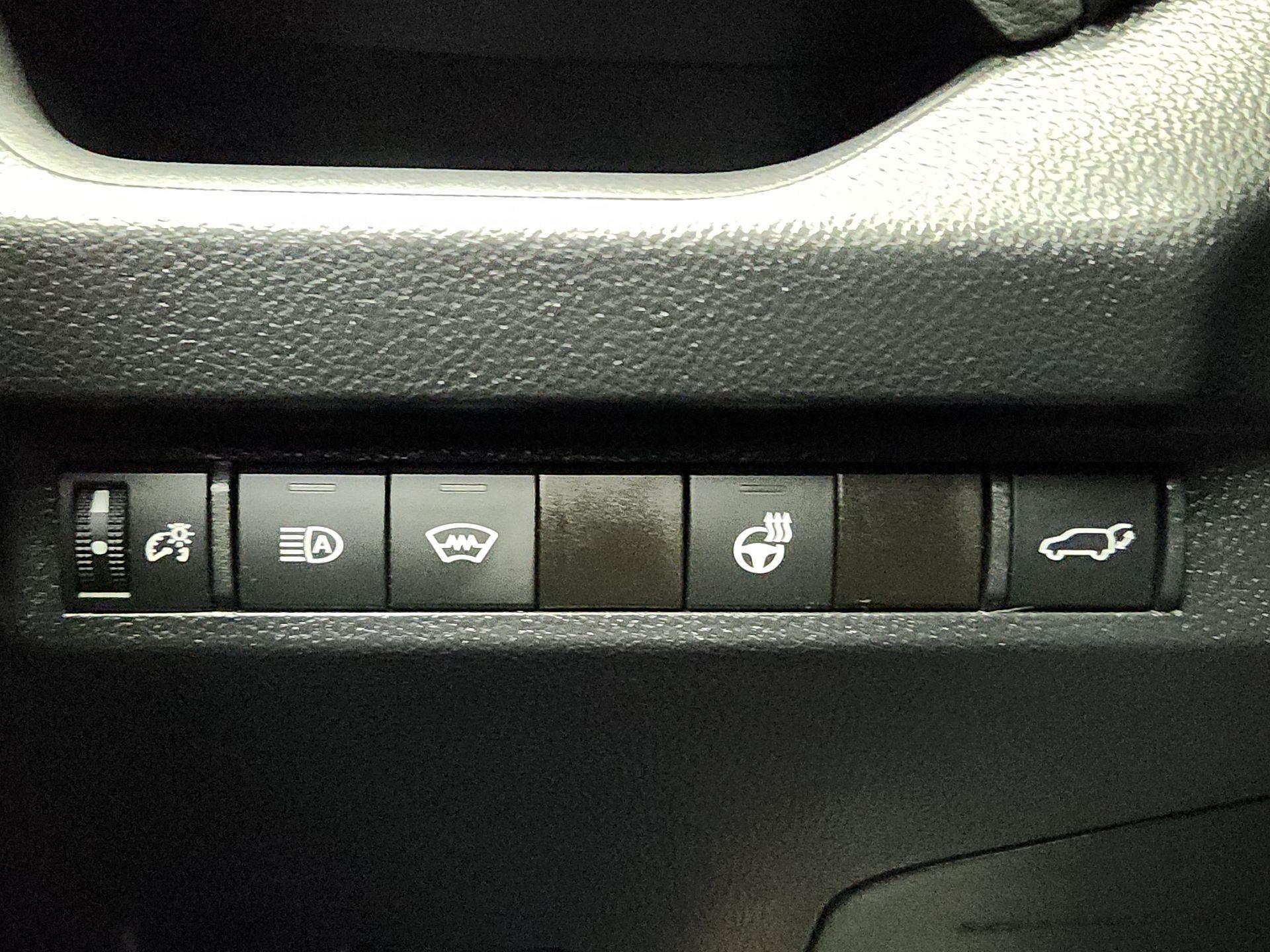 Thumbnail: 2024 Toyota RAV4 - 13