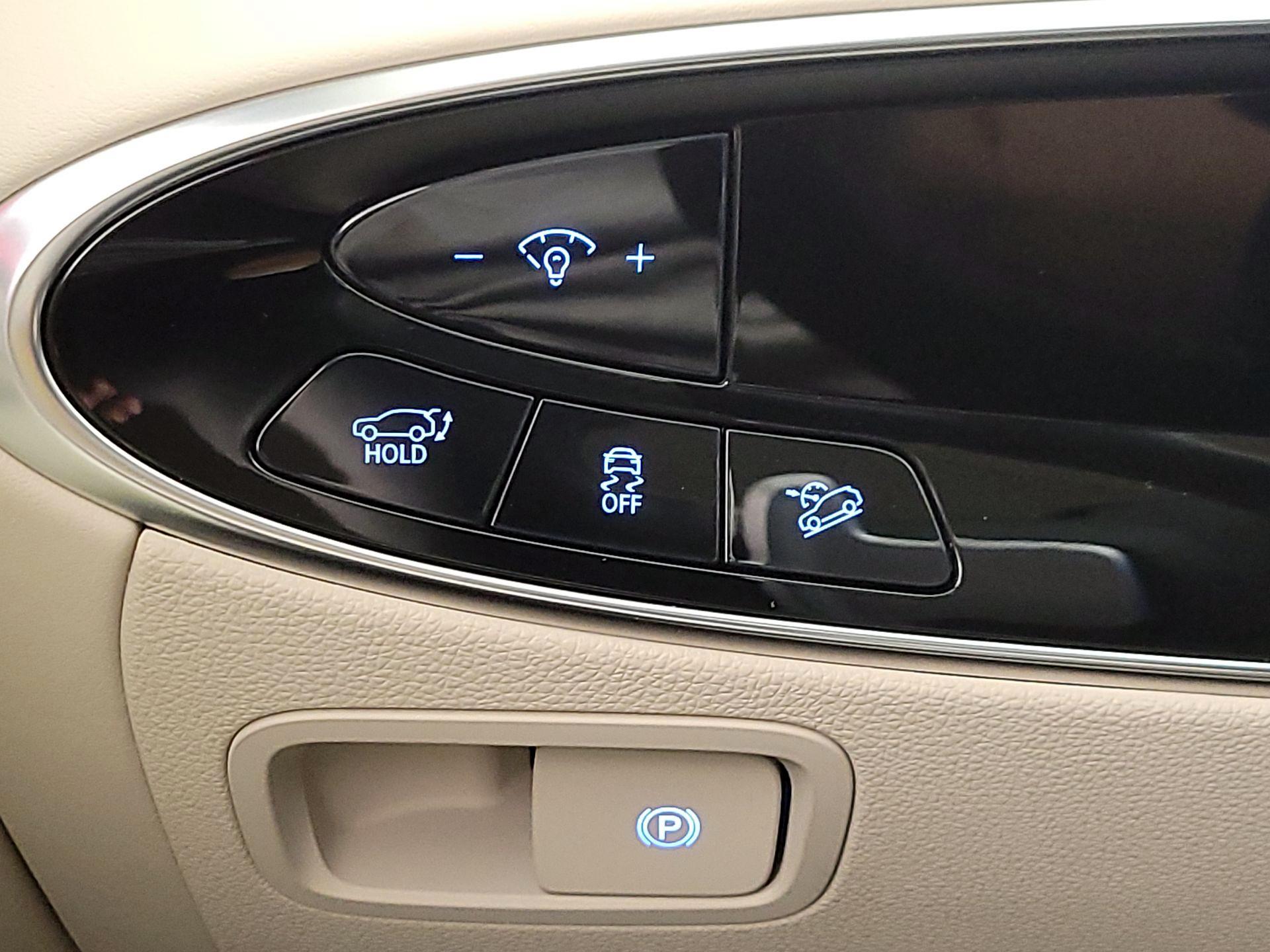 Thumbnail: 2026 Genesis GV70 - 13