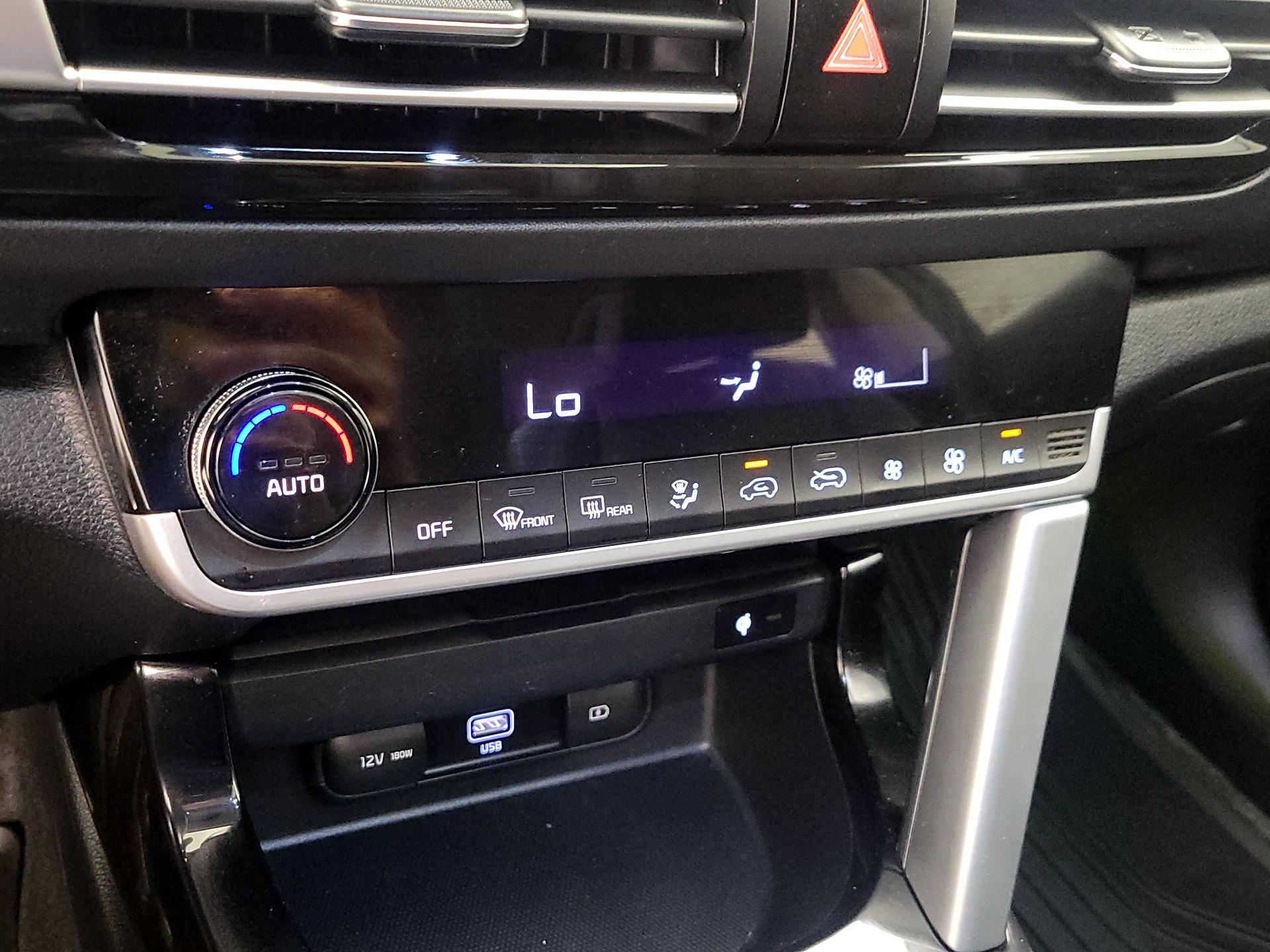 Thumbnail: 2021 Kia Seltos - 16