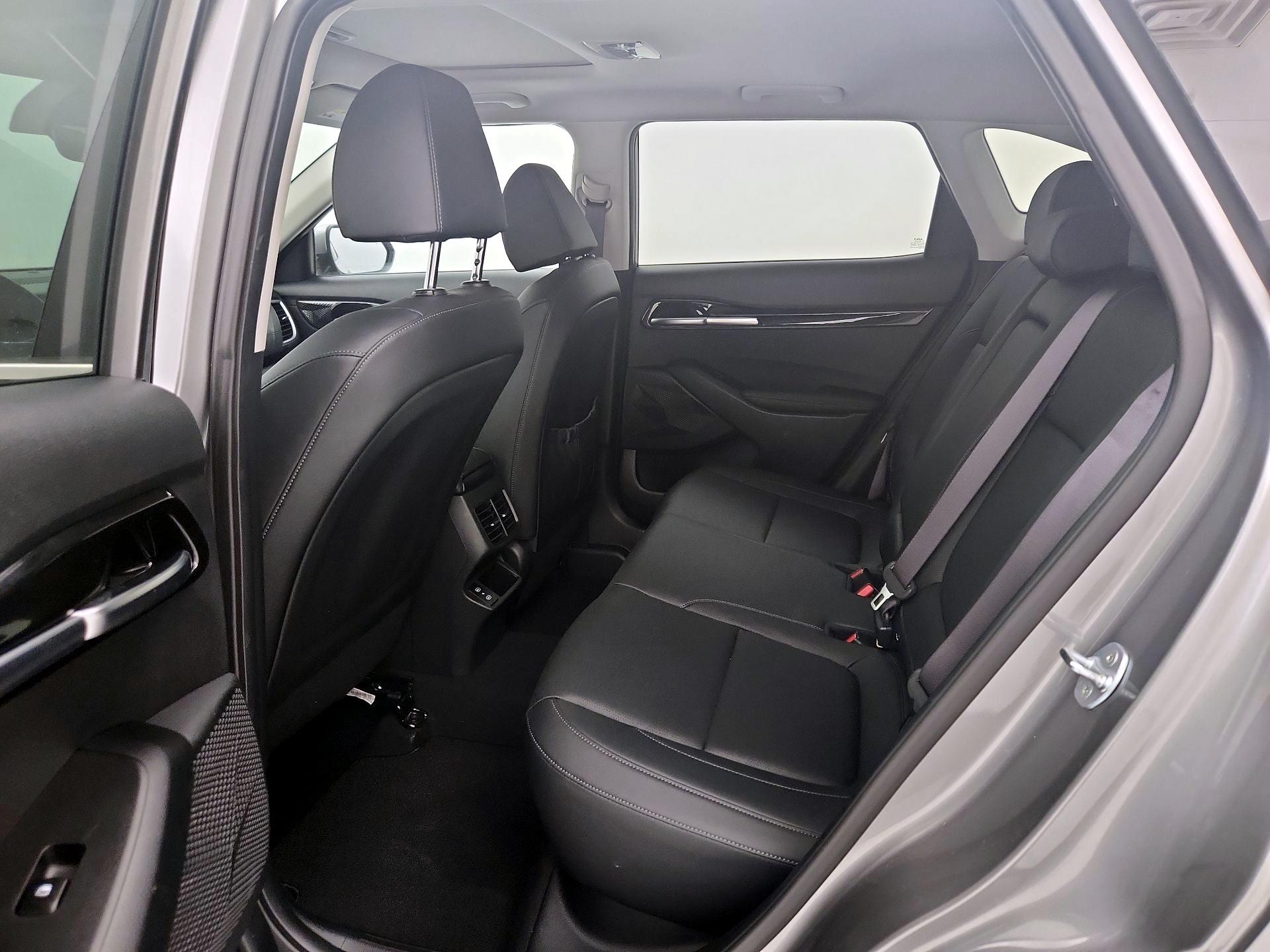 Thumbnail: 2024 Kia Seltos - 19