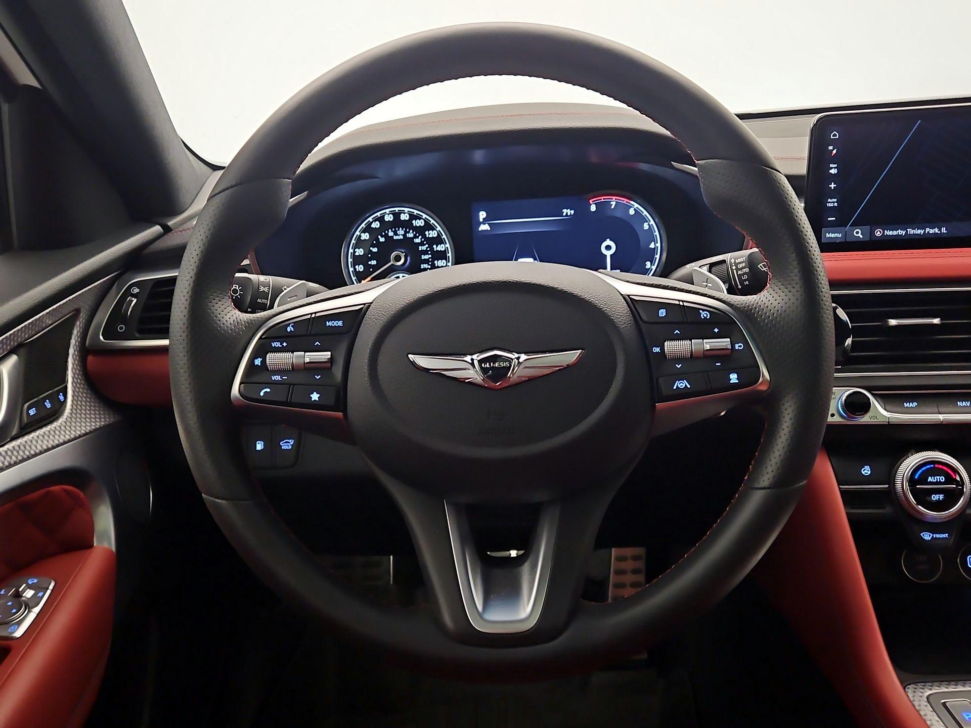 Thumbnail: 2023 Genesis G70 - 10