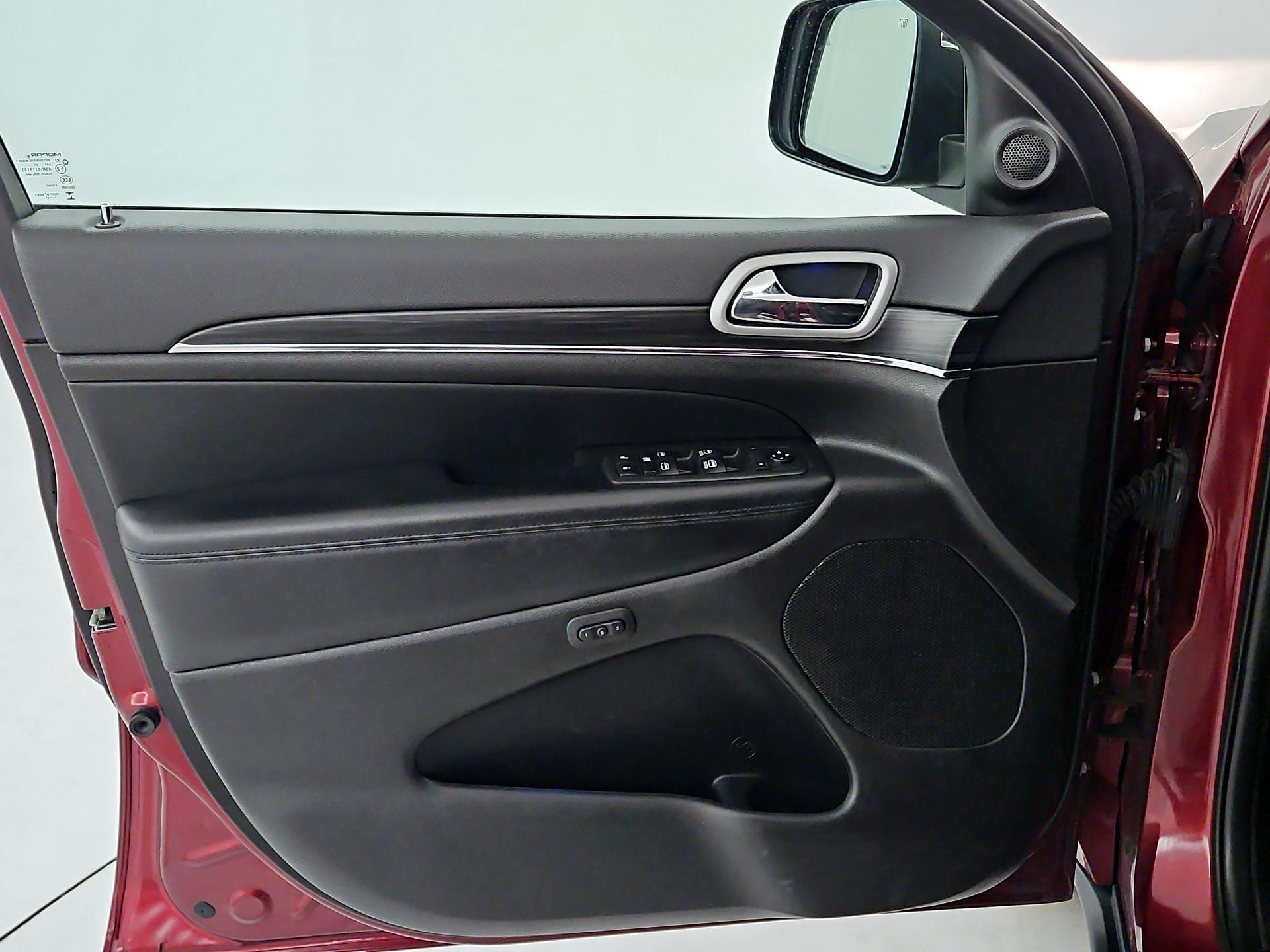 Thumbnail: 2021 Jeep Grand Cherokee - 12