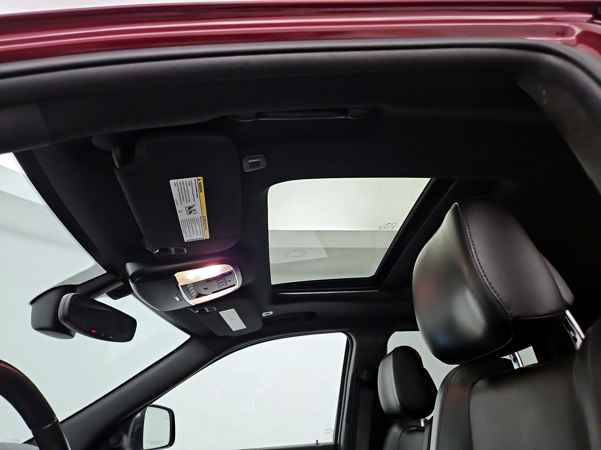 Thumbnail: 2021 Jeep Grand Cherokee - 20