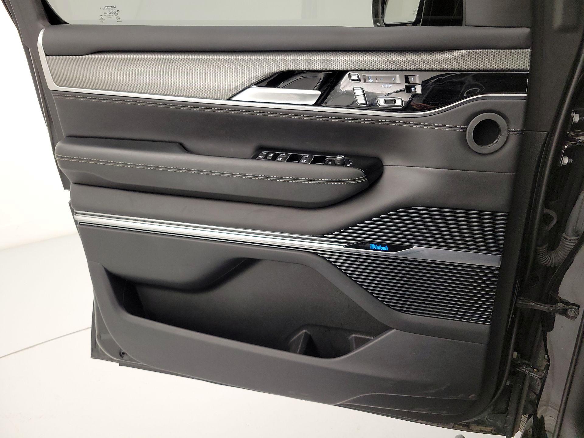 Thumbnail: 2022 Jeep Grand Wagoneer - 12