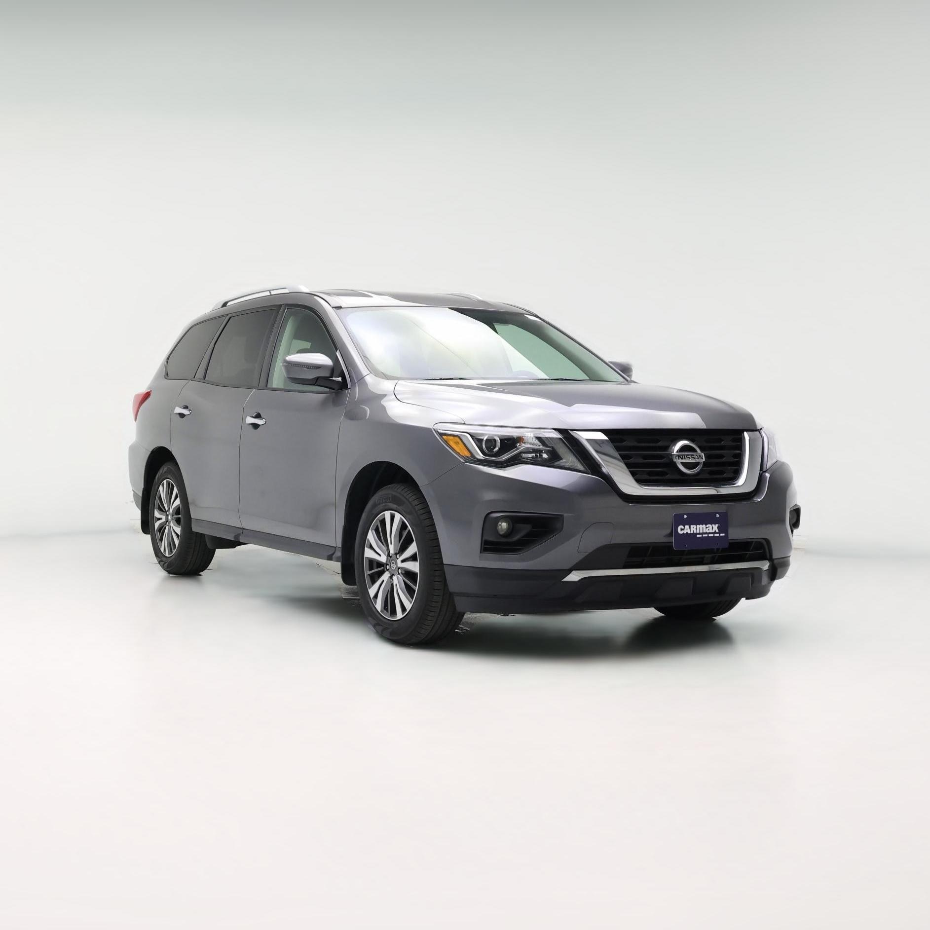 Thumbnail: 2017 Nissan Pathfinder - 1