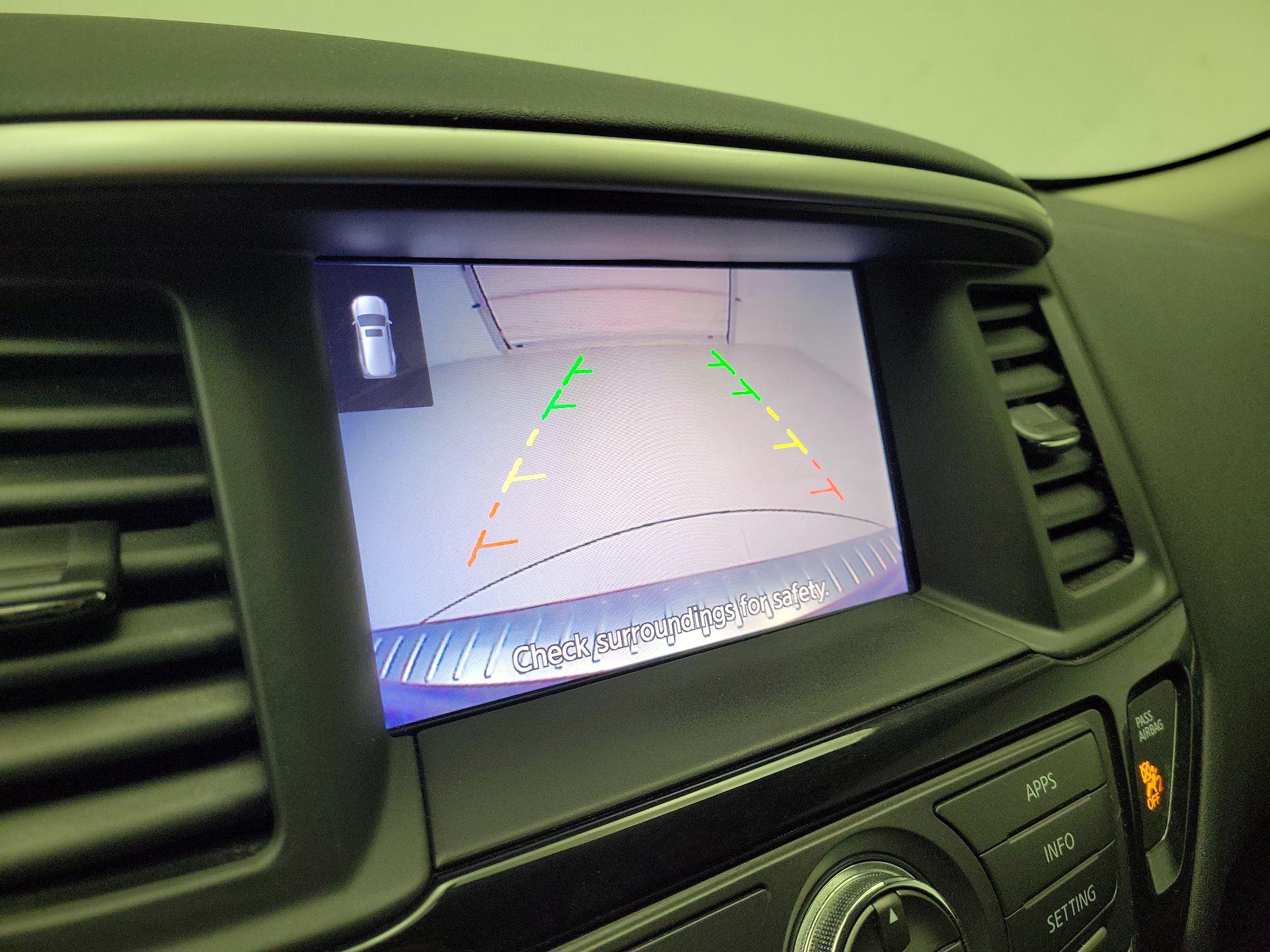 Thumbnail: 2017 Nissan Pathfinder - 13