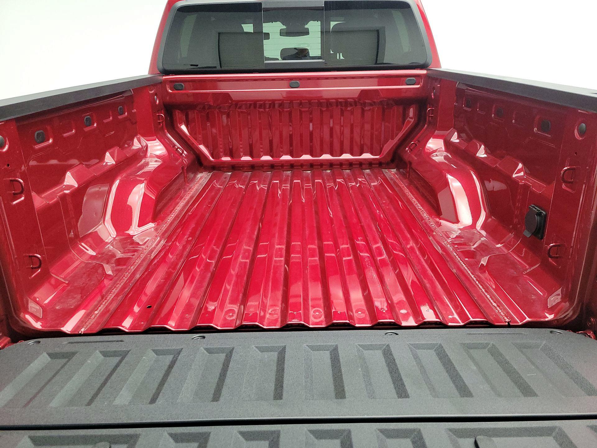 Thumbnail: 2025 Chevrolet Colorado - 16